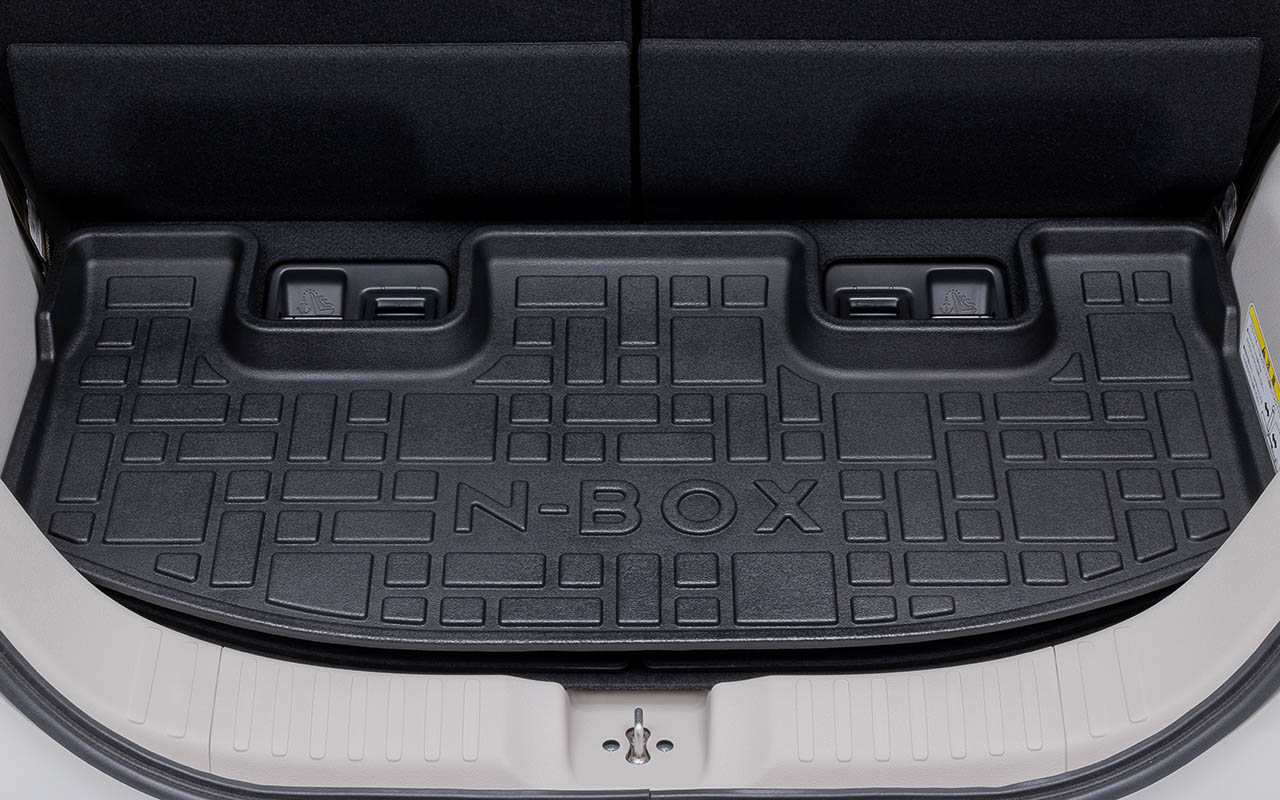 ラゲッジトレー（9900円）