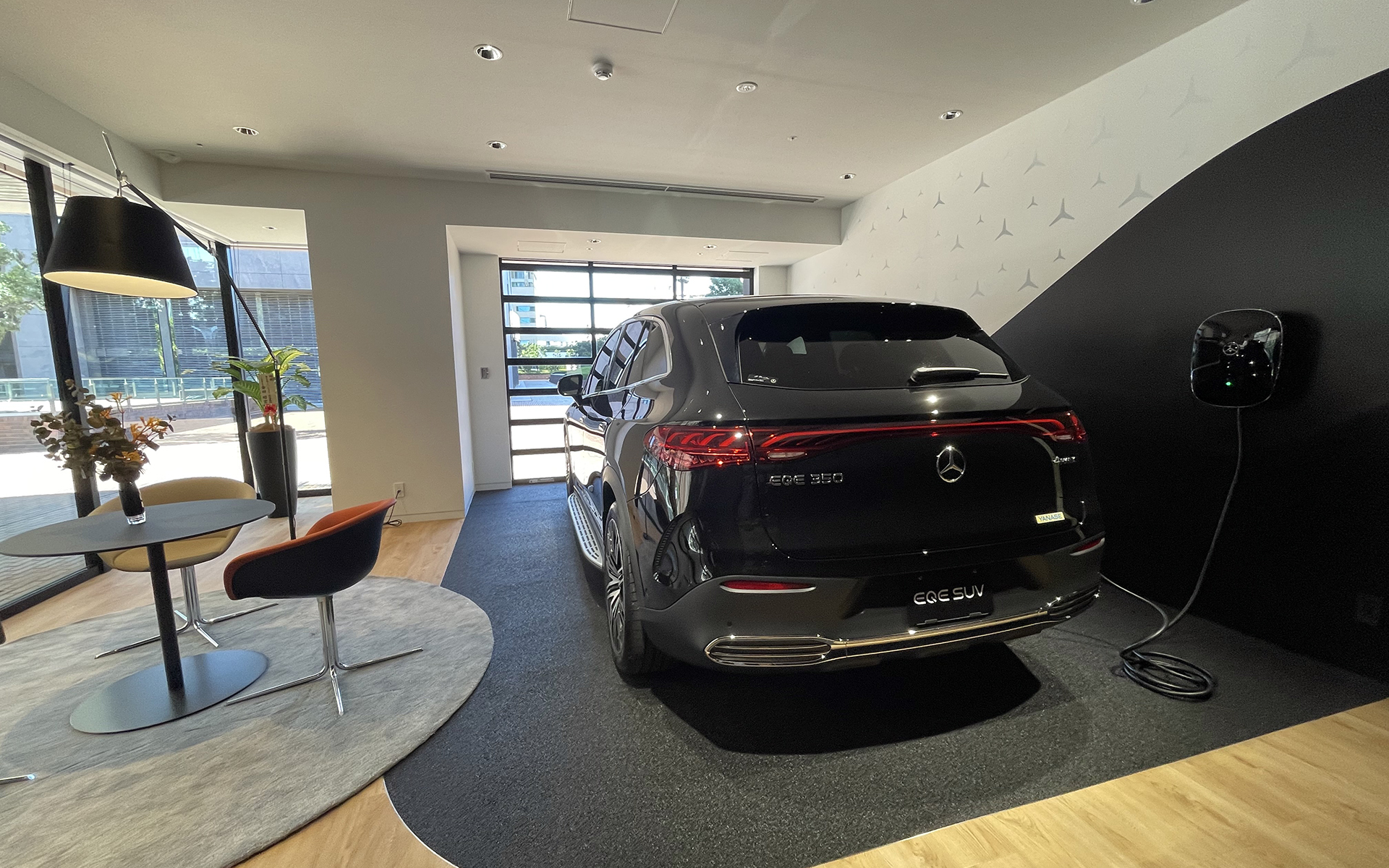 室内にある納車スペース