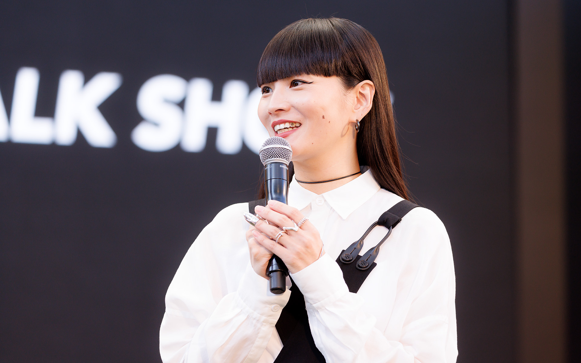 モデルの秋元梢さん