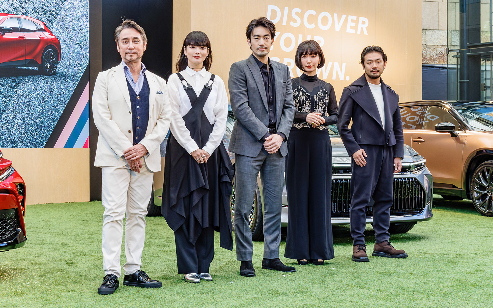 第2部では4人のゲストが登壇してトークショーが繰り広げられた