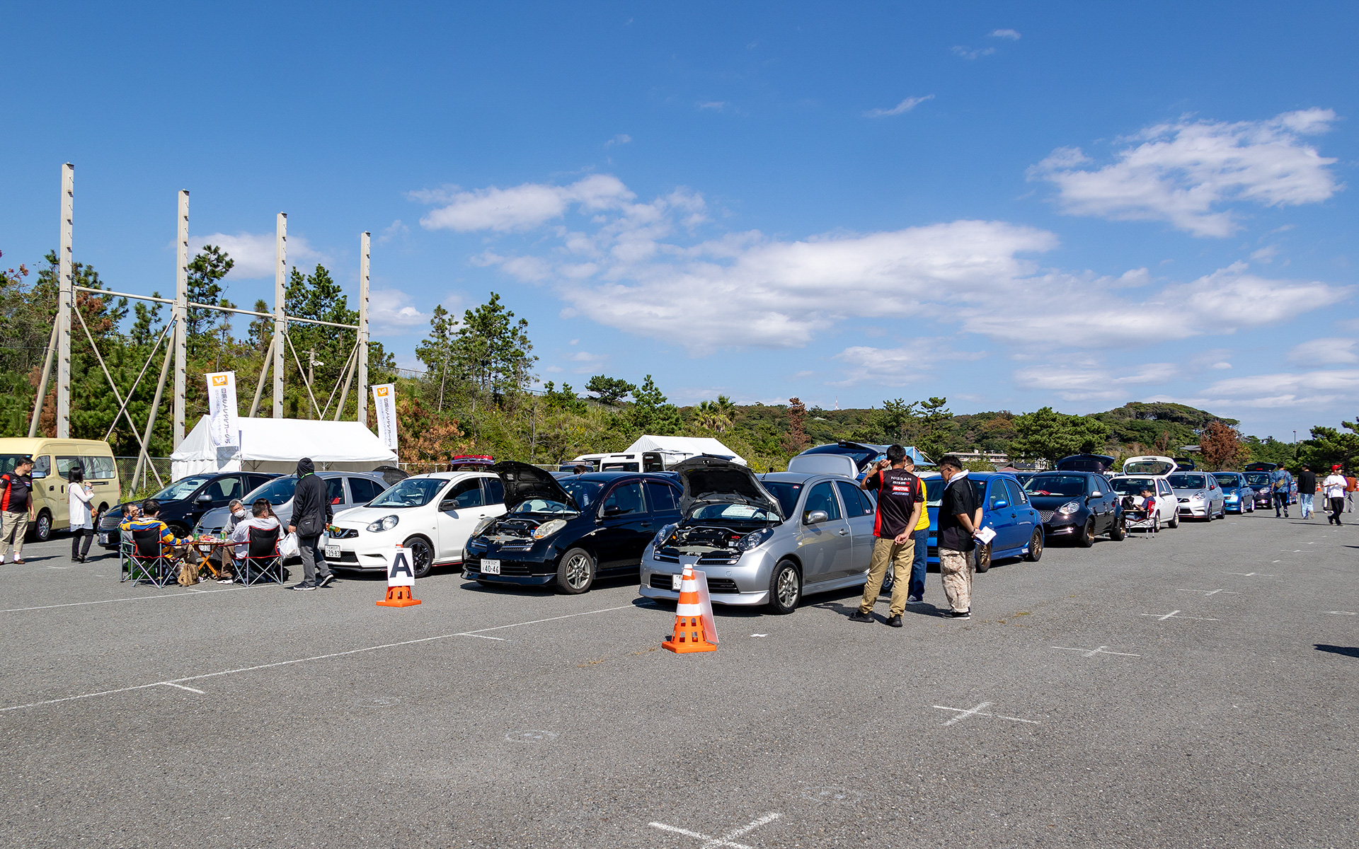 次に多かったのがマーチ。ワンメイクレースも行なわれた12SRが集まった