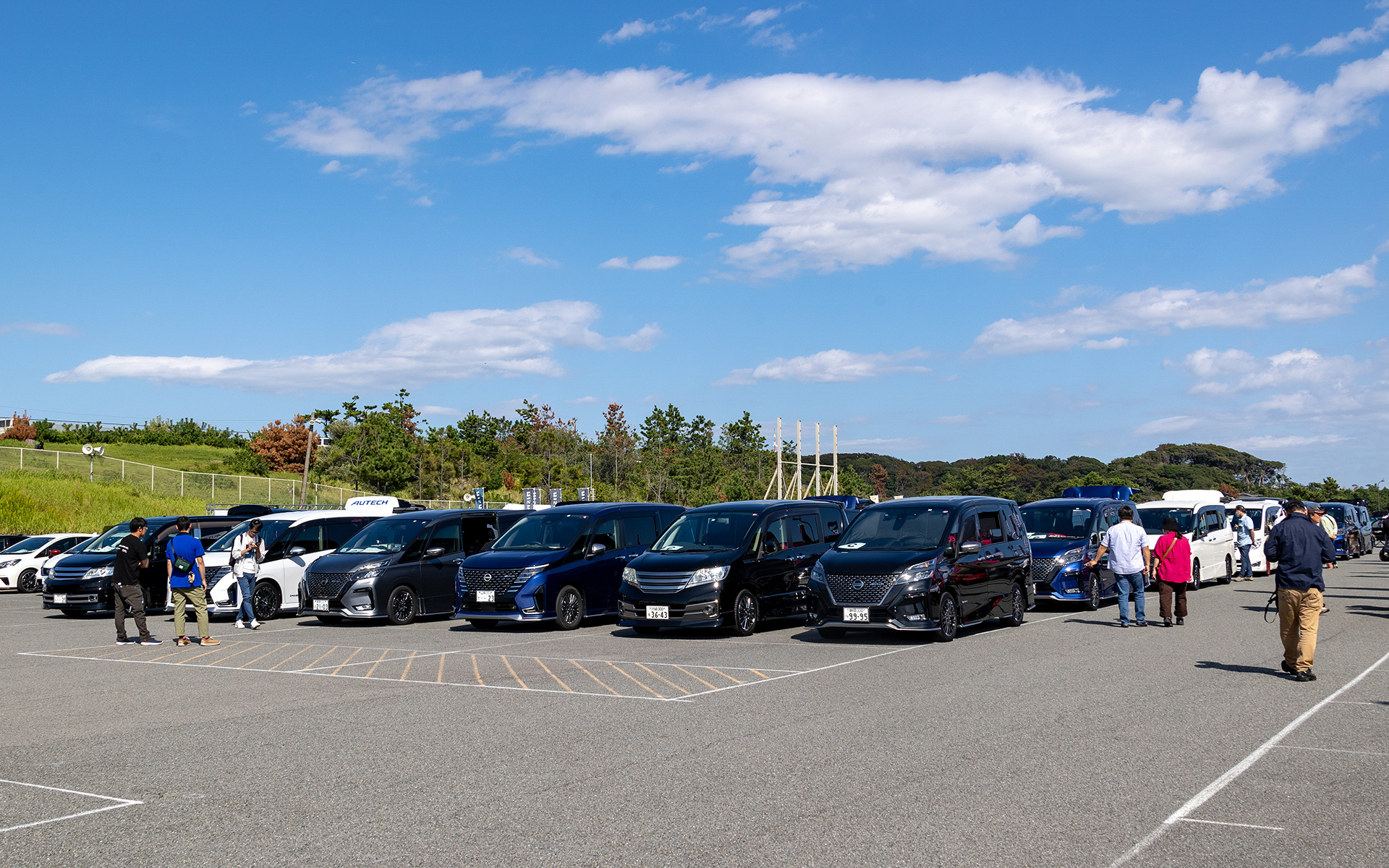 こちらはセレナ。家族で参加している方が目立った