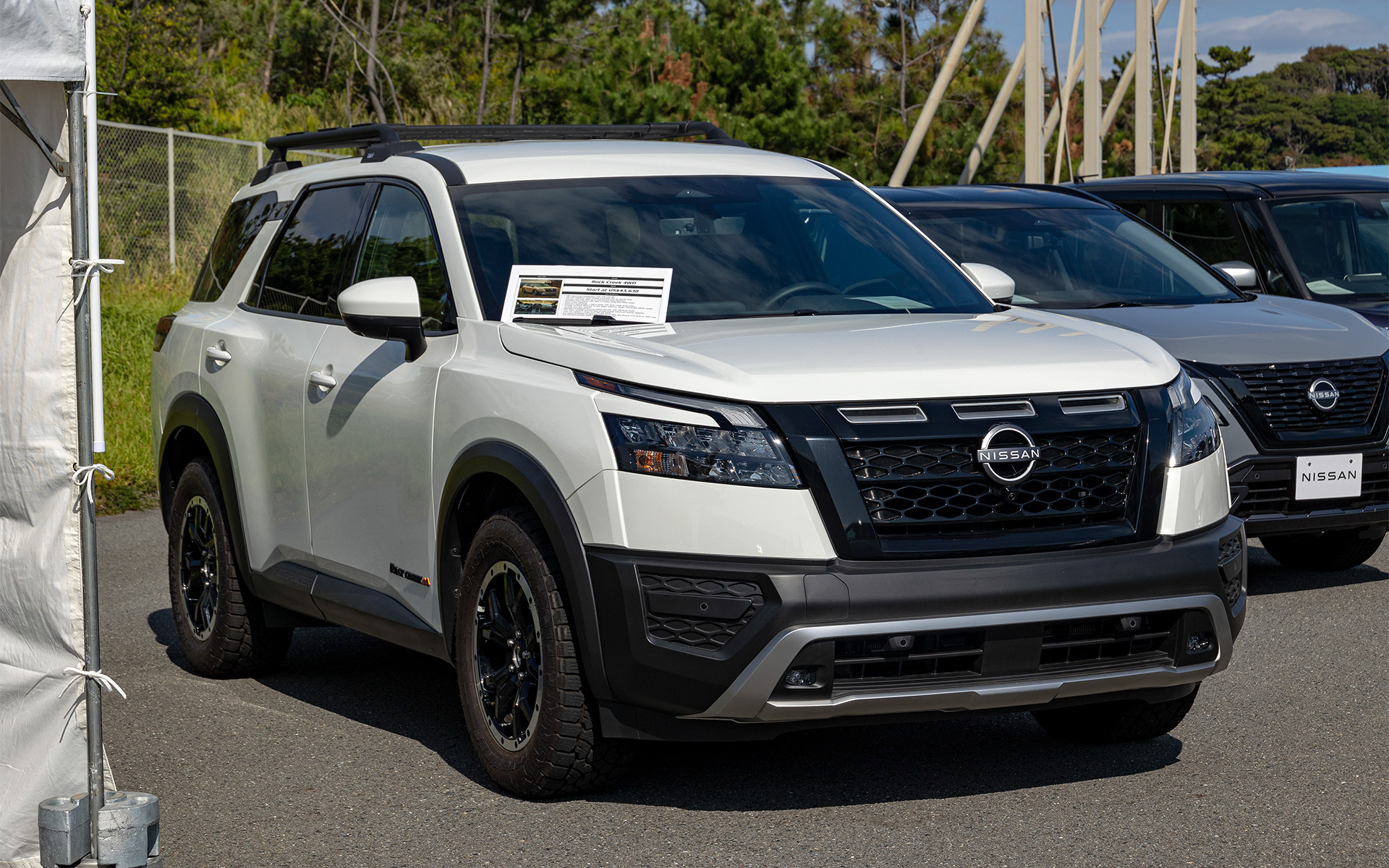 北米で販売されている「PATHFINDER」の特別仕様車「PATHFINDER Rock CREEK」