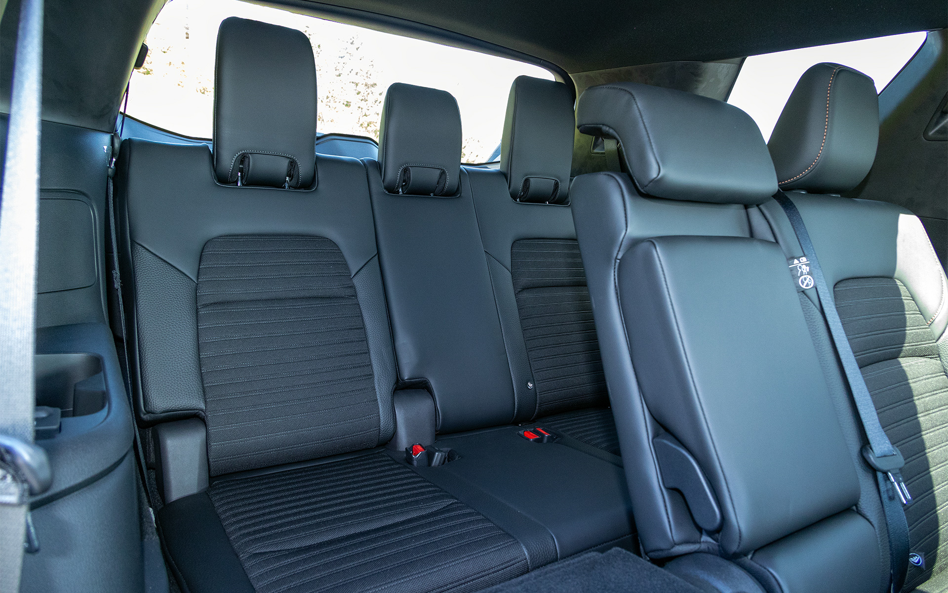 シートは3列シート