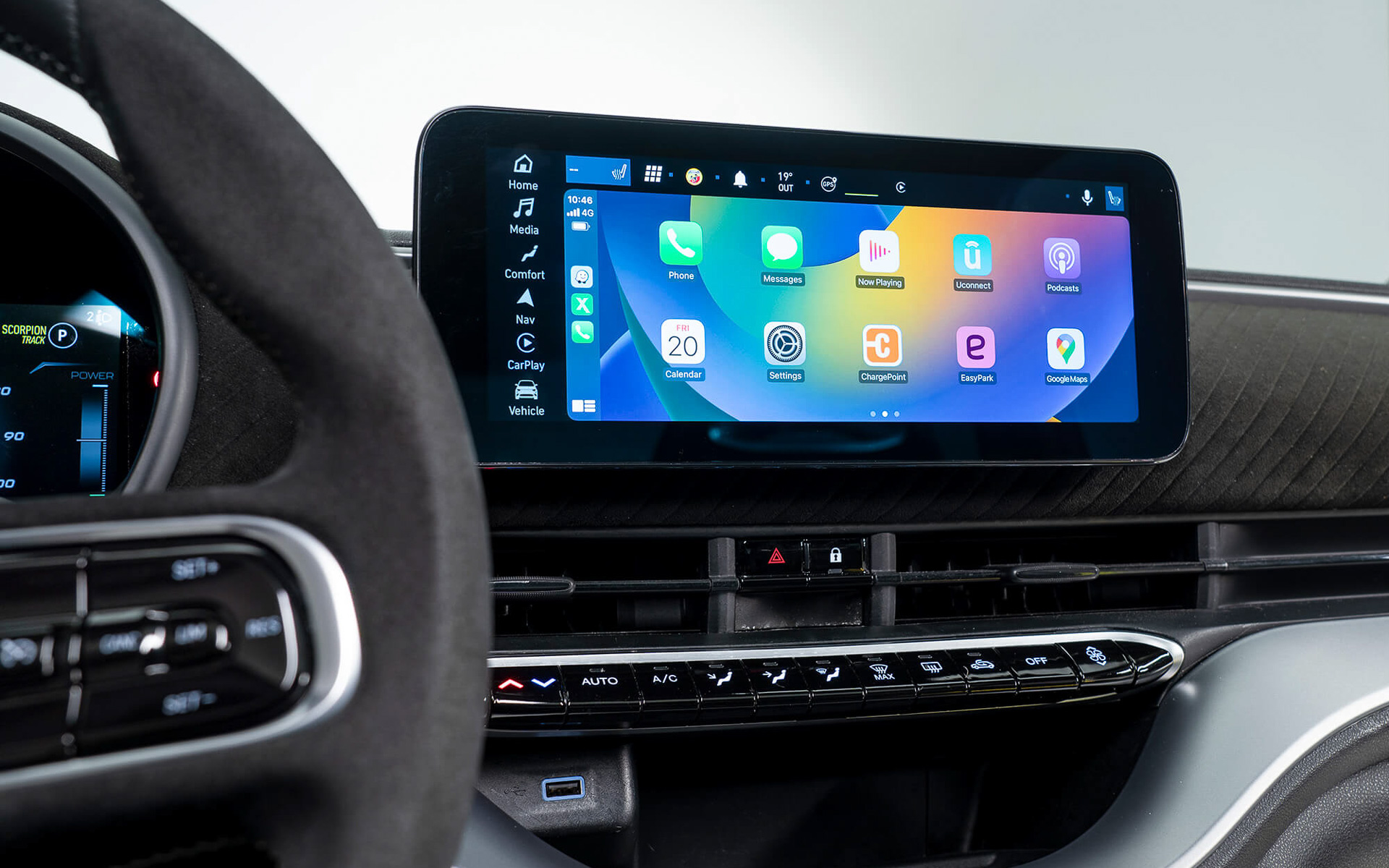 センターディスプレイ