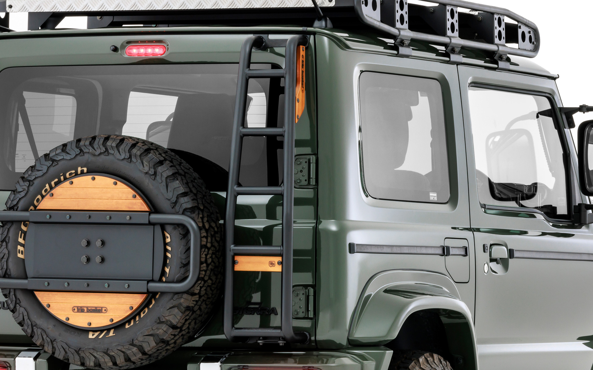 デザインと使いやすさを追求したtrip basket ラダー。価格は9万6800円