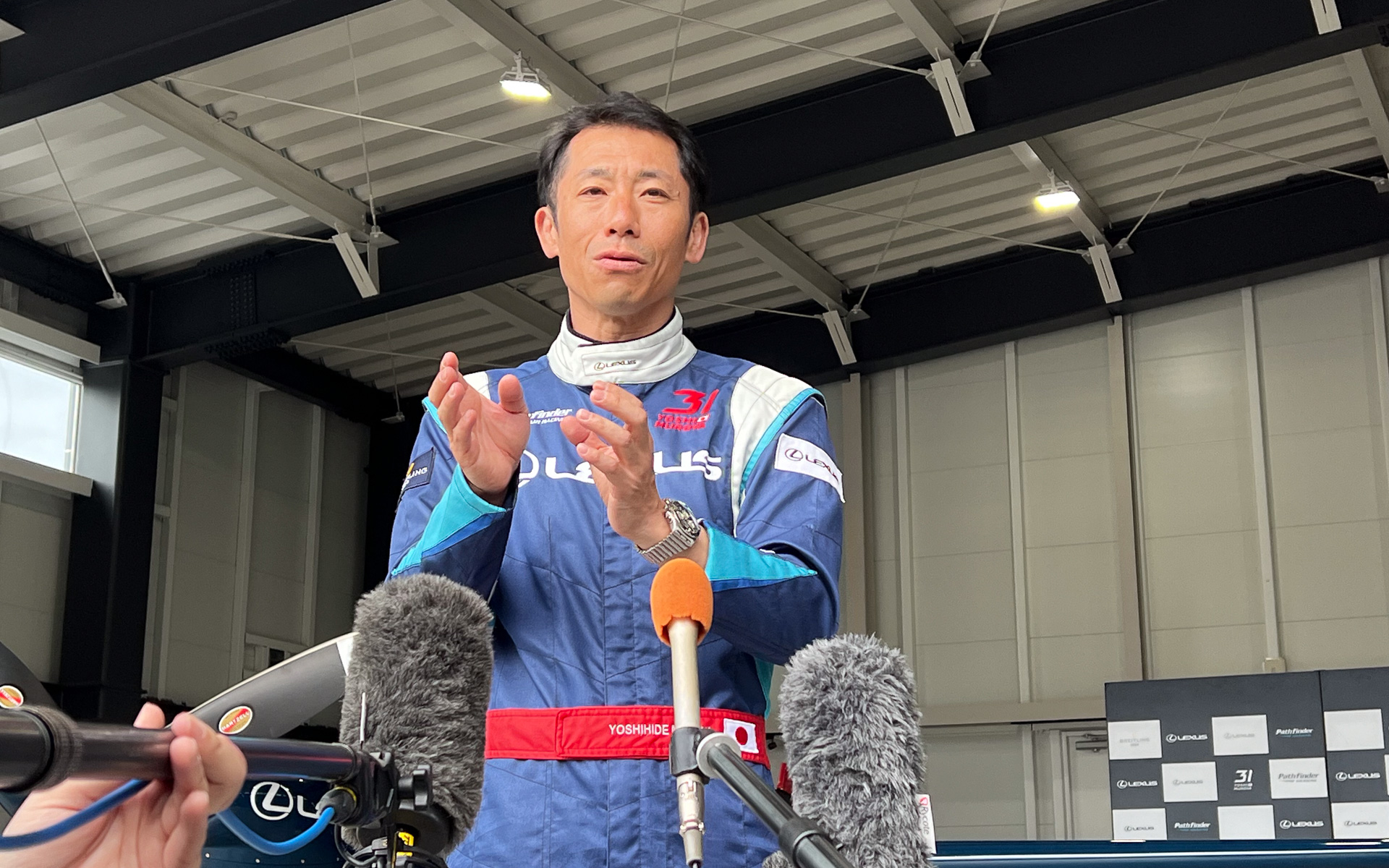 エアレースXに挑む室屋義秀選手