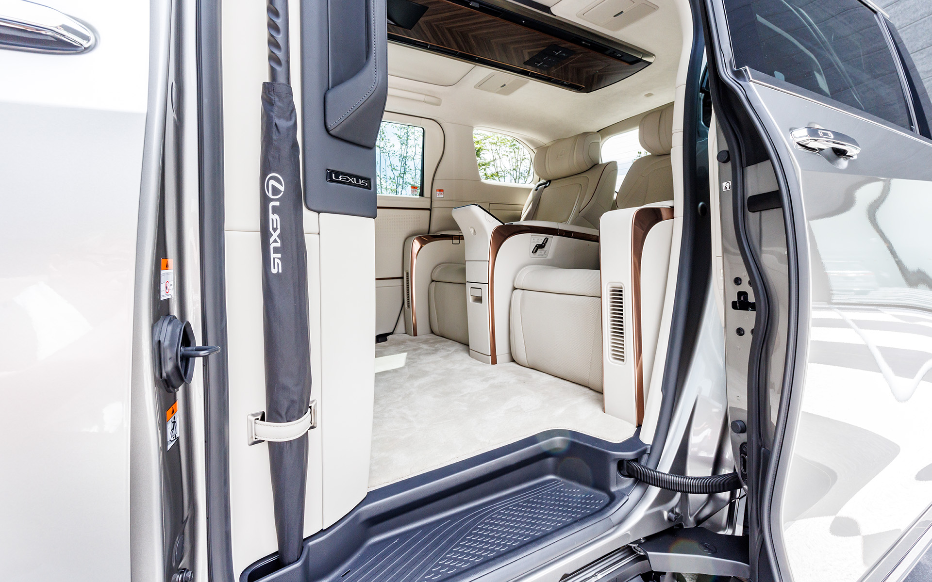 おもてなし装備もぬかりなく設定