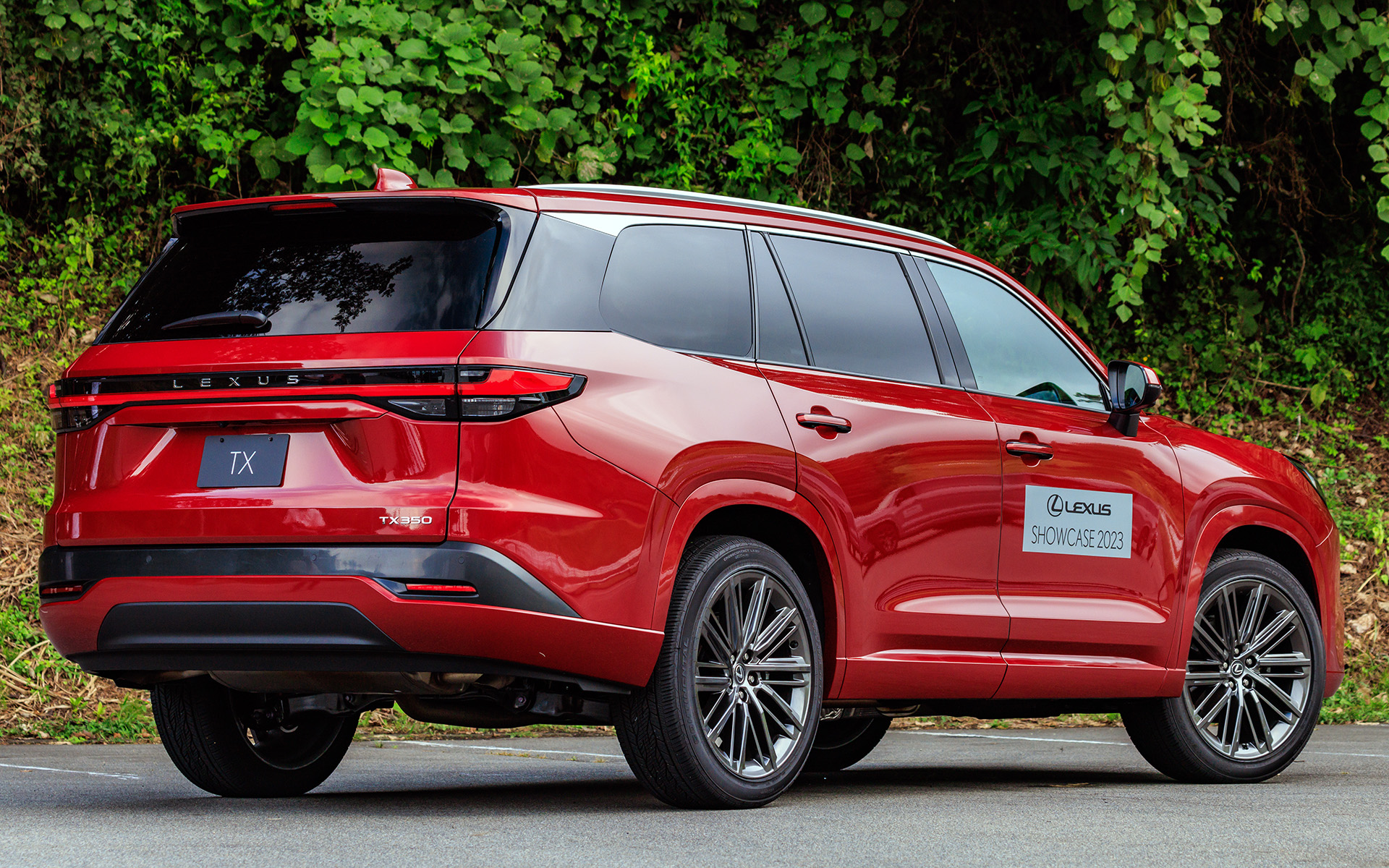 試乗車は直列4気筒2.4リッターターボ「T24A-FTS」エンジンを搭載する「TX350」。GA-Kプラットフォームを採用し、プロトタイプモデルのボディサイズは5160×1990×1780mm（全長×全幅×全高）、ホイールベースは2950mm