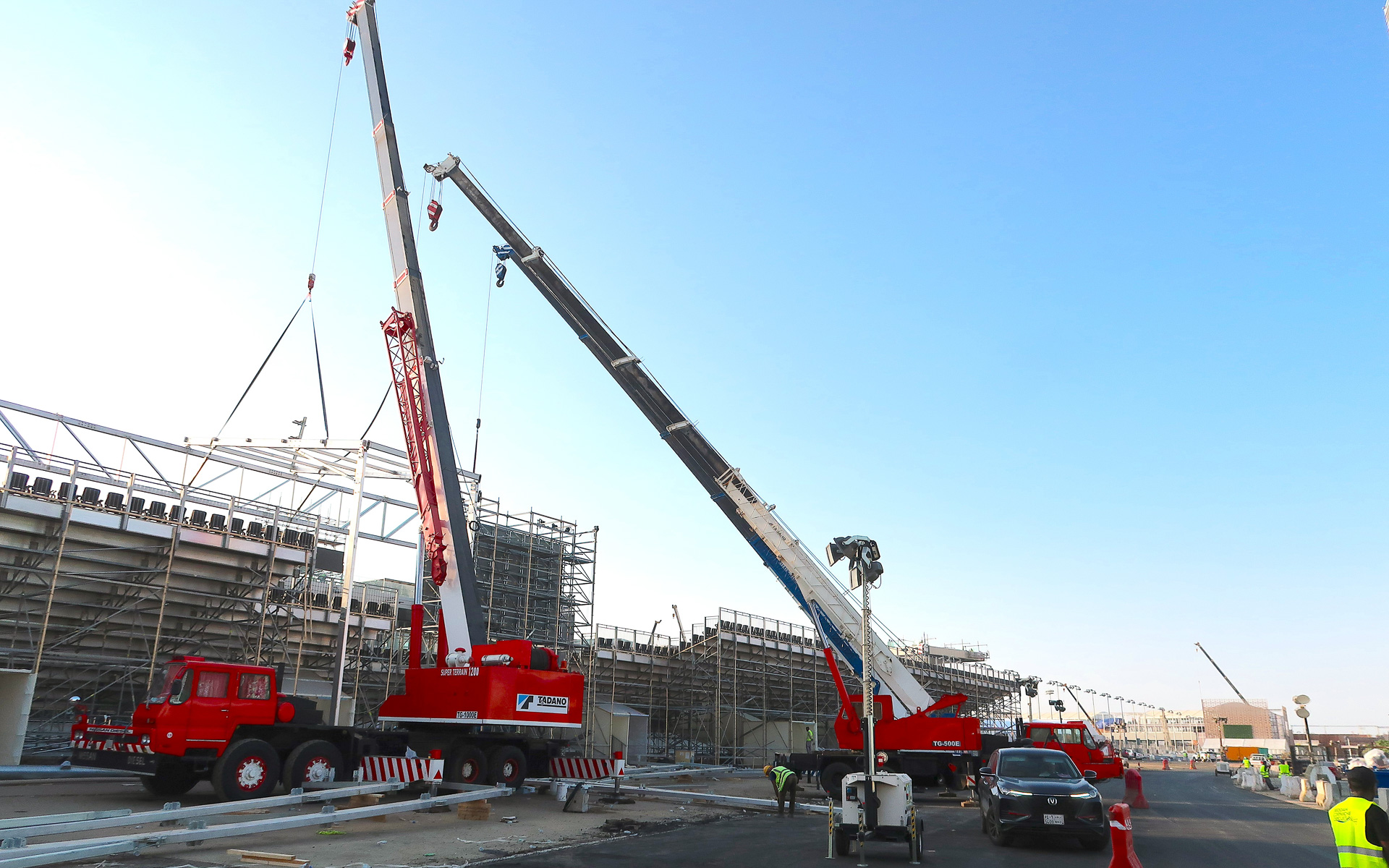 2021年が初開催だったサウジアラビアGPのコース周辺。開幕まで数日にも関わらず客席は建設途中だった