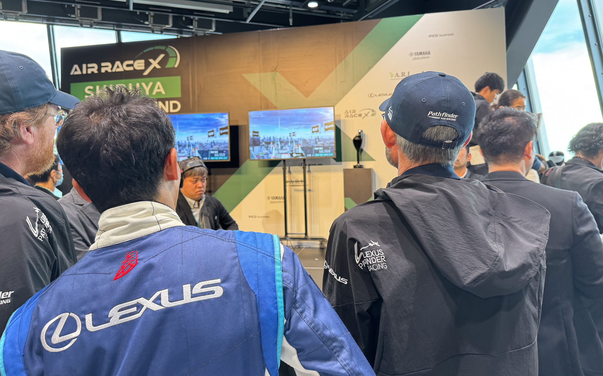 LEXUS PATHFINDER AIR RACINGのスタッフと最後の戦いを観戦