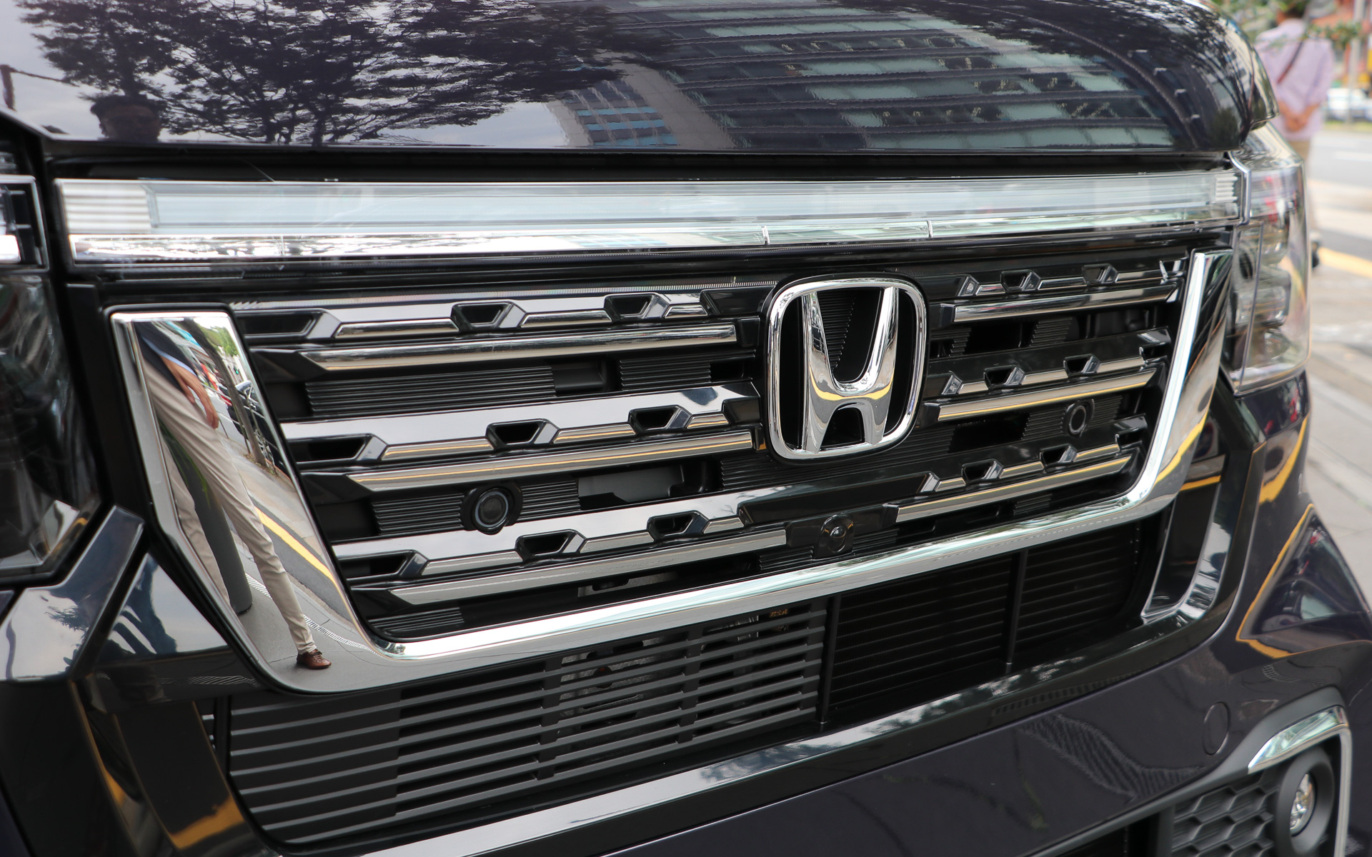 N-BOXカスタム用フロントグリルは3万9600円