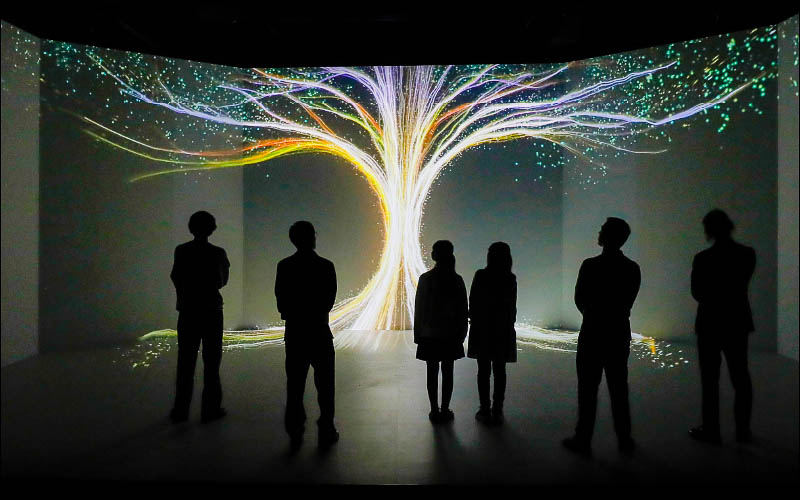 「Immersive Theater – X'perience the future with AISIN –」のイメージ