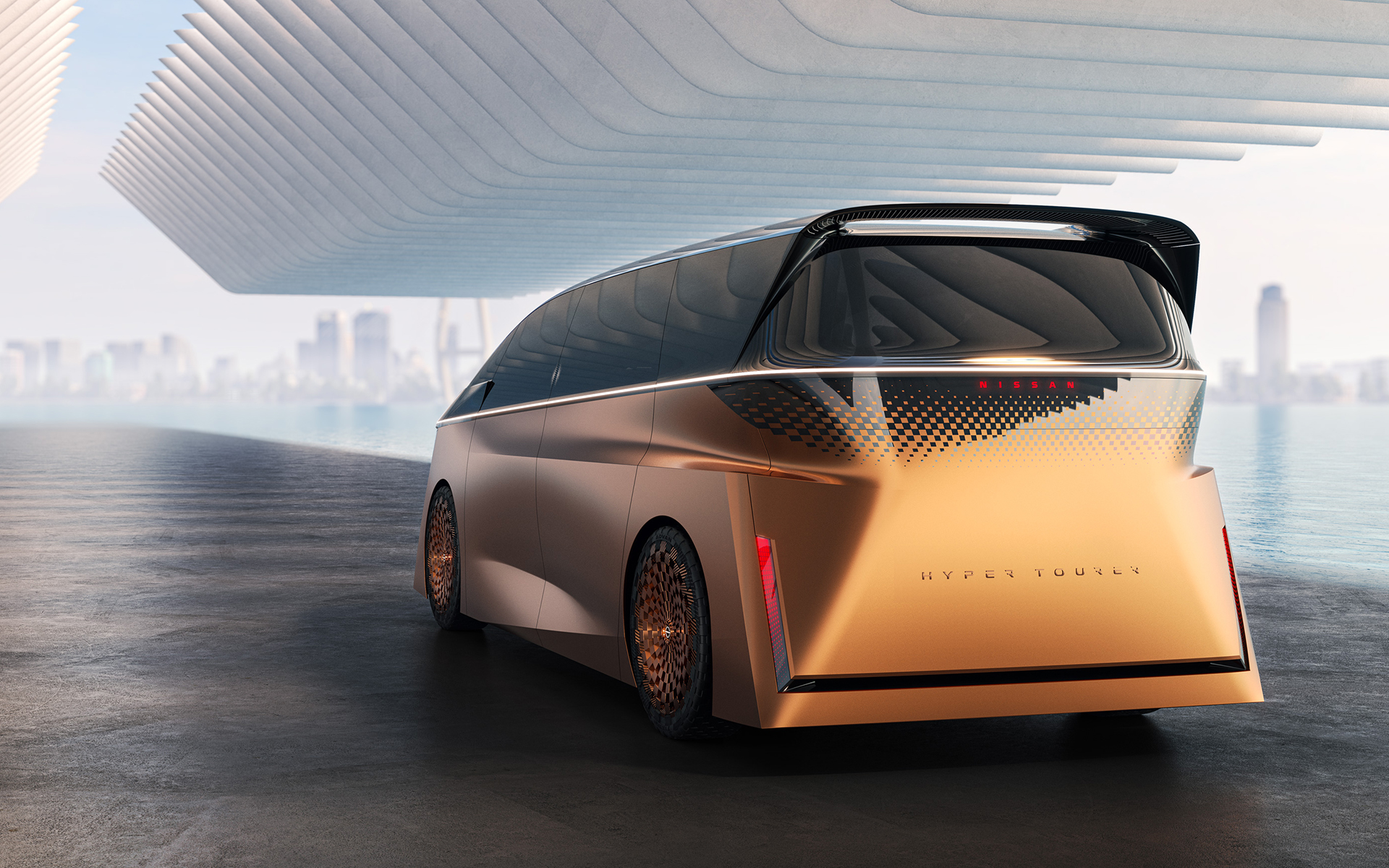 エクステリアは日本の伝統美を表現する滑らかなボディパネルとシャープなキャラクターラインで構成