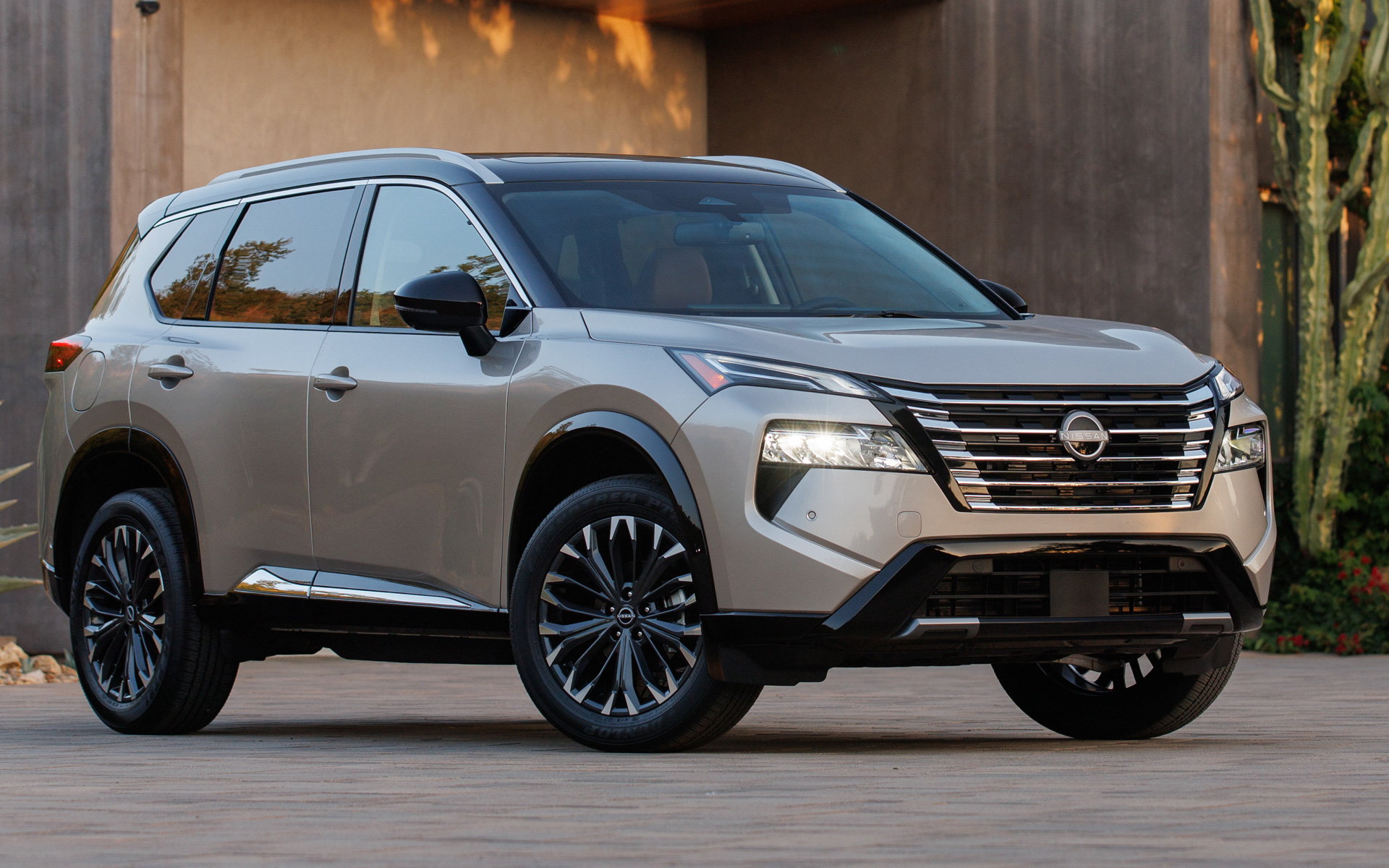 日産、米国で「ローグ」2024モデル公開