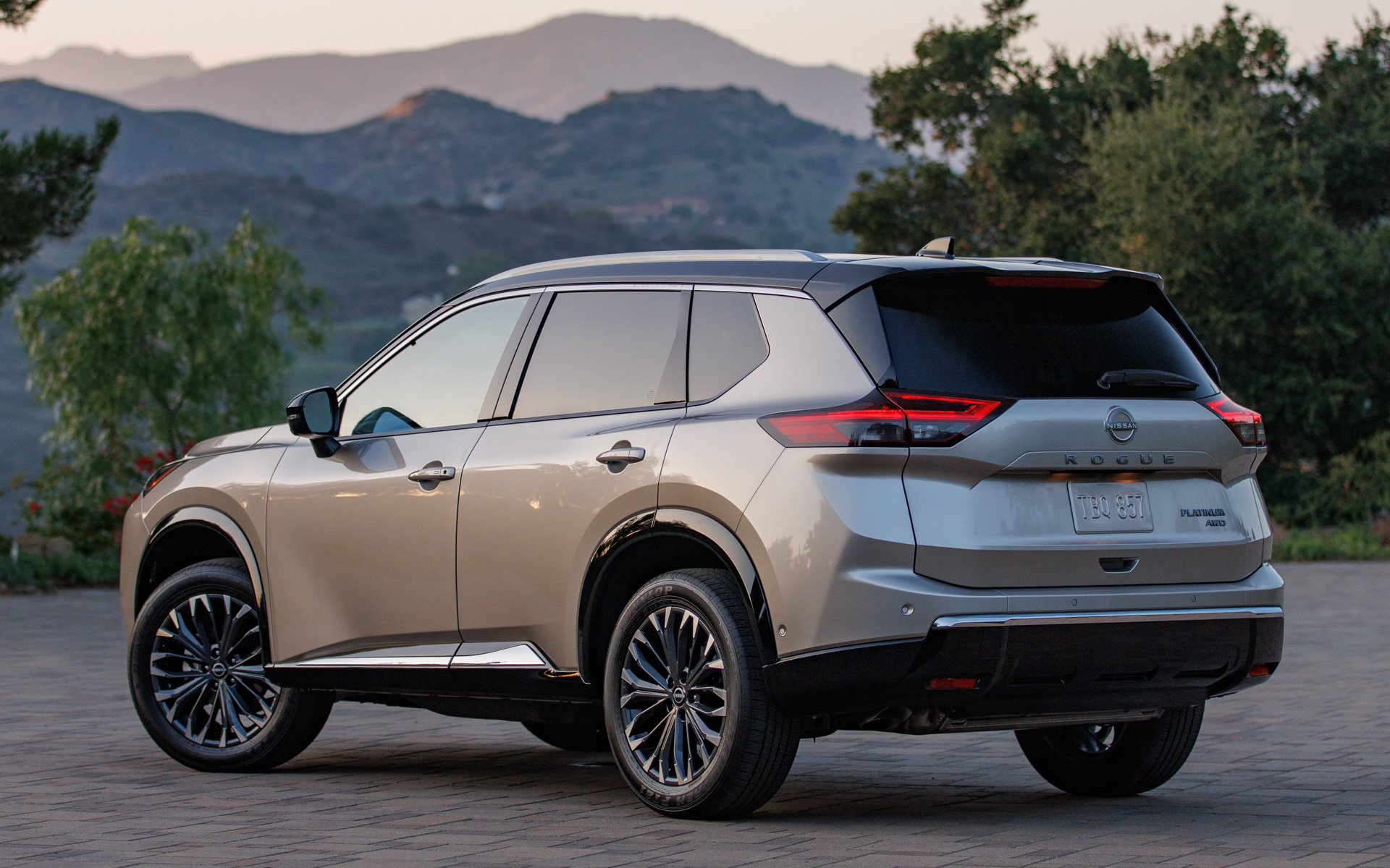 日産、米国で2024モデルの「ローグ」（日本名：エクストレイル）公開