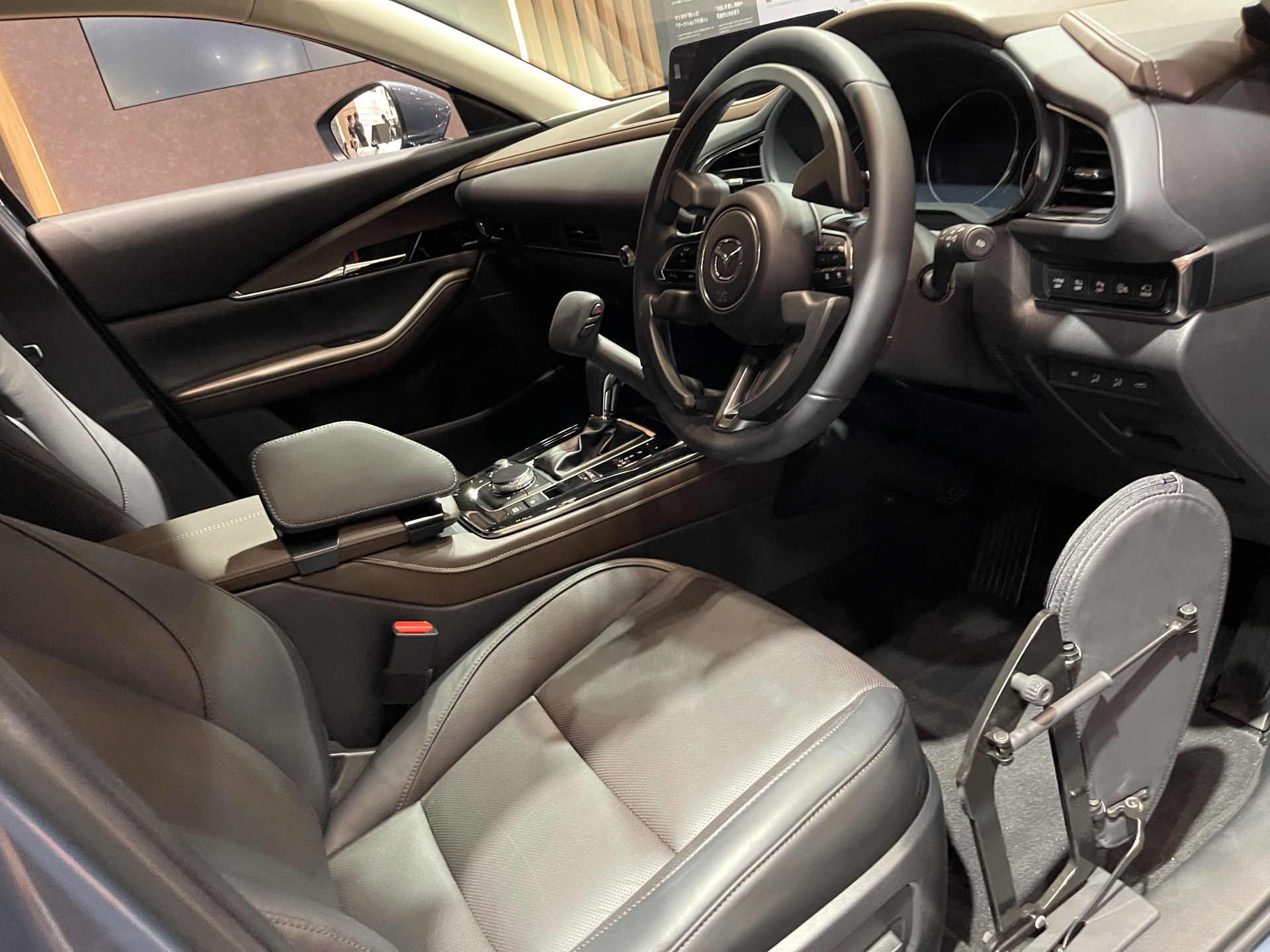 手動運転装置などの装備は「MX-30 SeDV」と同じタイプを採用