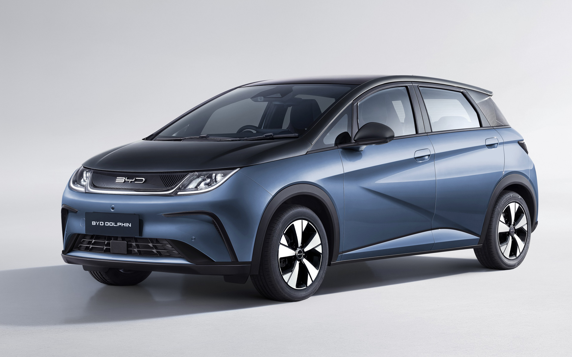 コンパクトモデル「DOLPHIN」