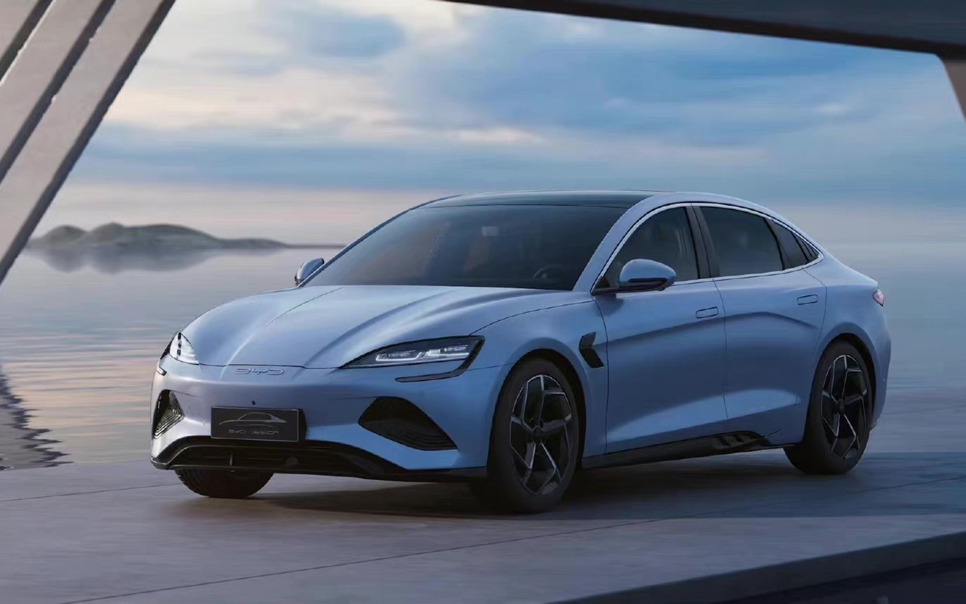 セダンモデル「SEAL」