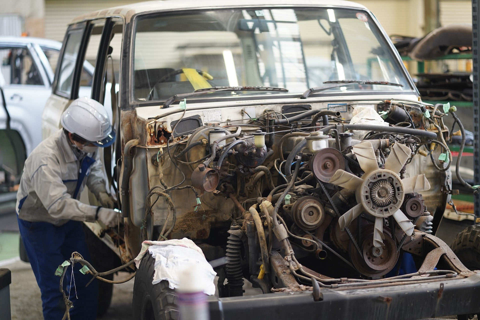 エンジンを降ろしEV化