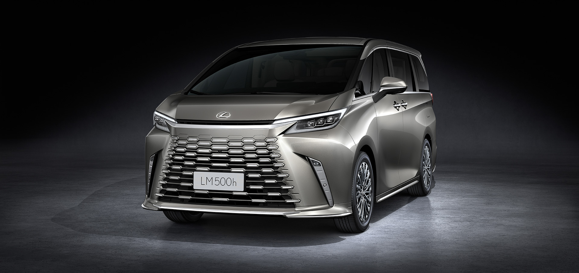 エクステリアカラー：ソニックチタニウム