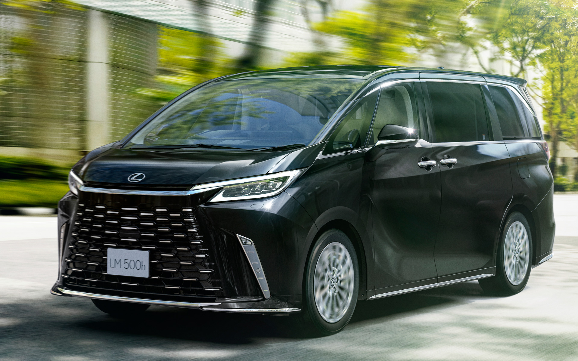 レクサスの新型「LM」
