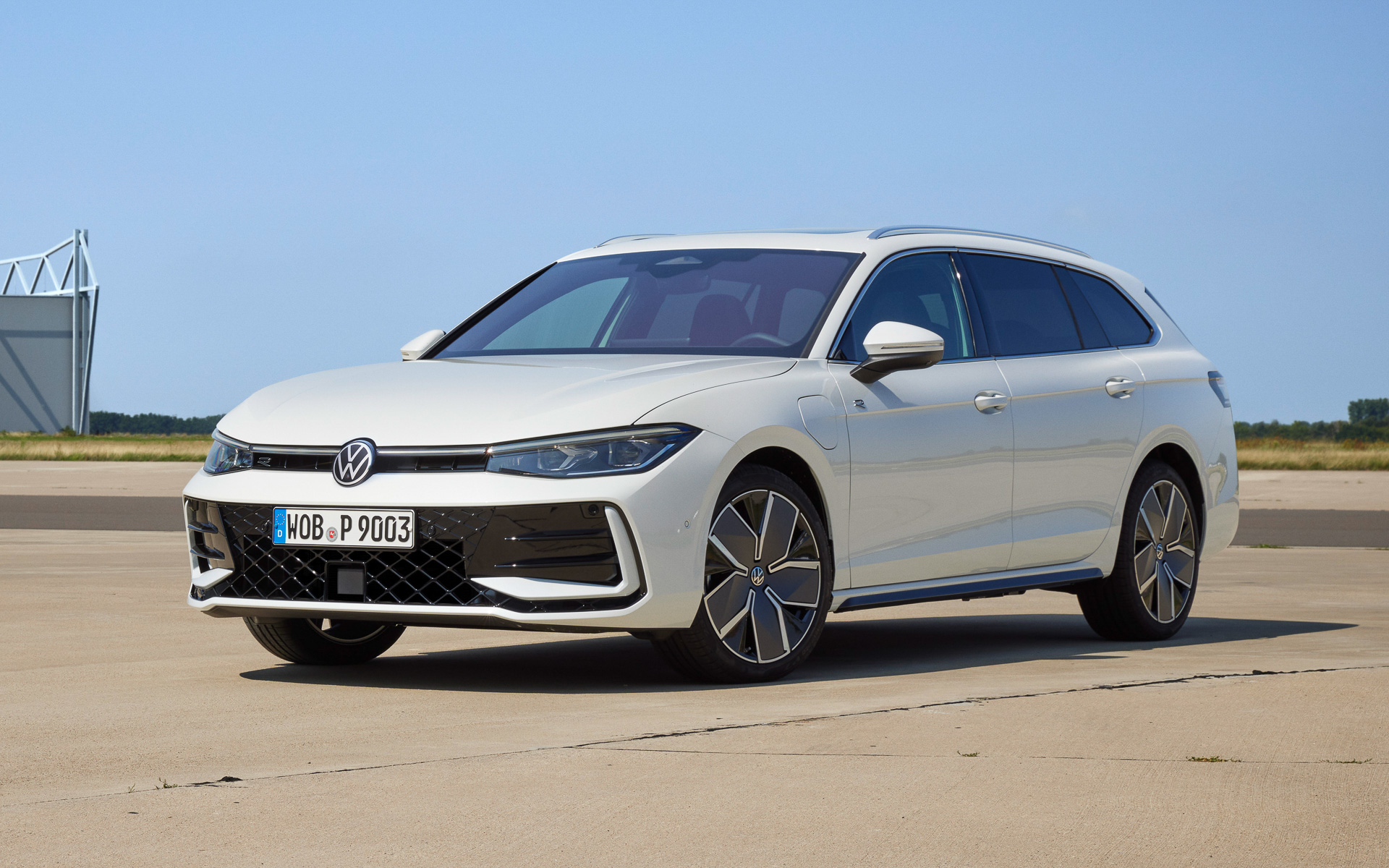 フォルクスワーゲンの新型「パサート ヴァリアント」