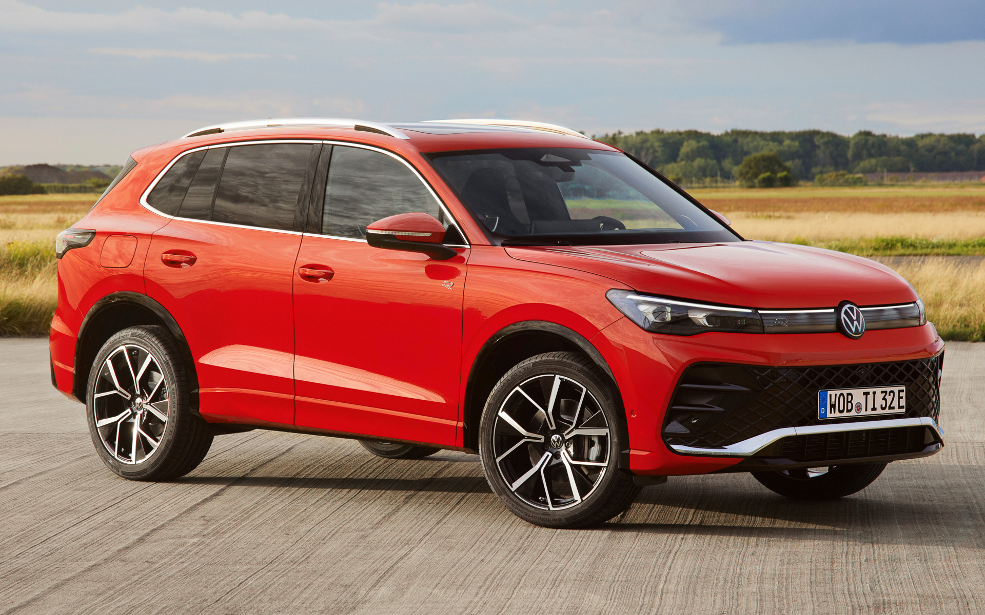 カヤバの電子制御ショックアブソーバを採用するフォルクスワーゲンの新型「ティグアン」