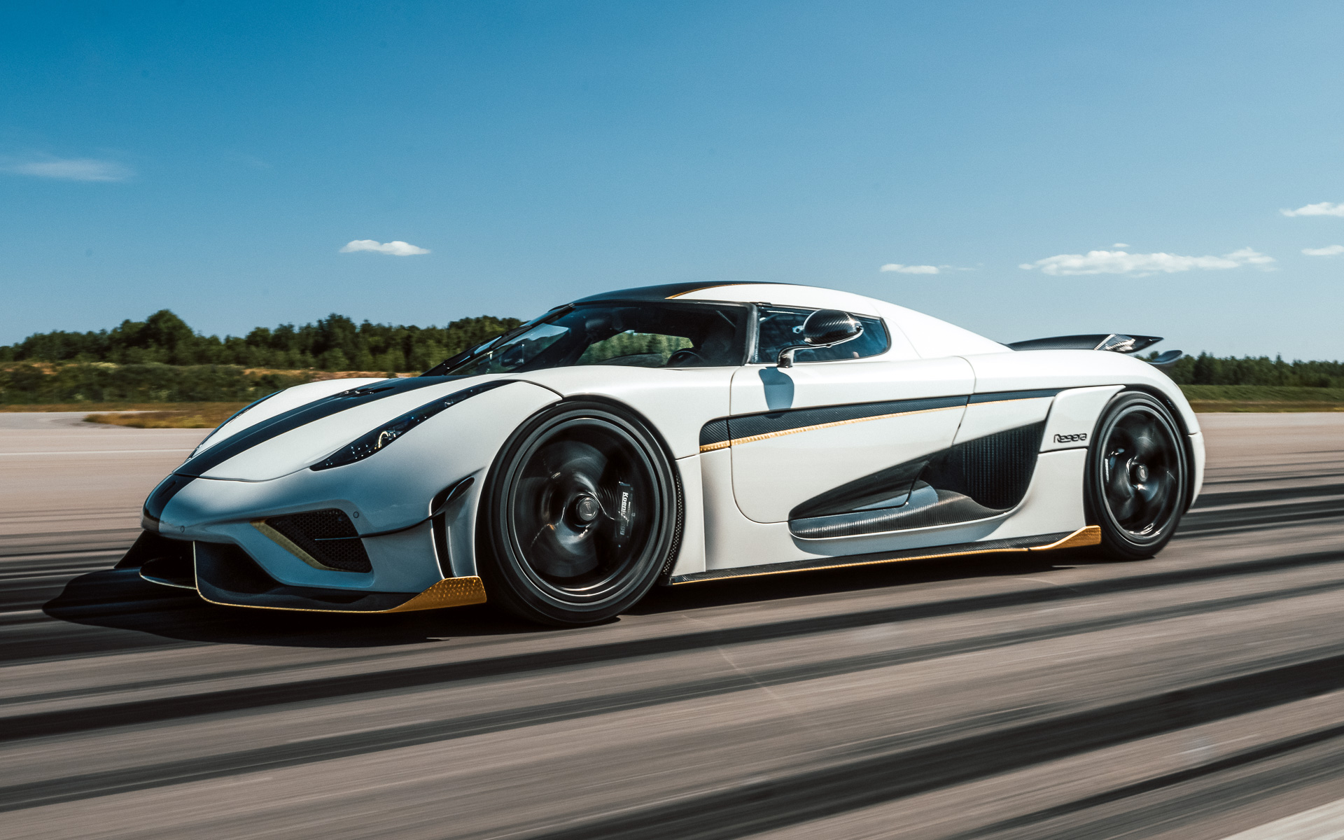 ケーニグセグのハイパーカー「レゲーラ」（写真は展示車両とは異なる）