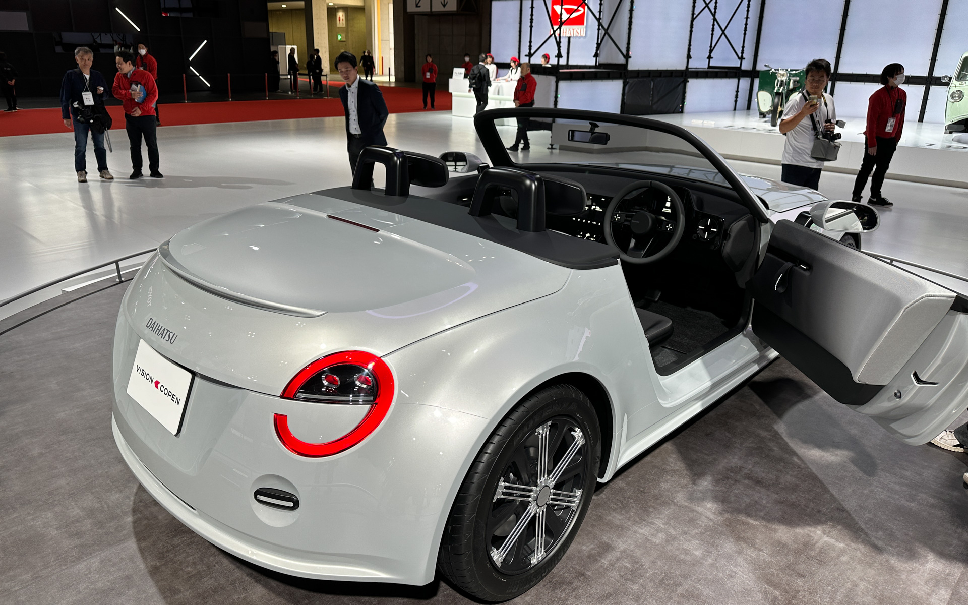 ダイハツのFRオープンスポーツ「ビジョン コペン」