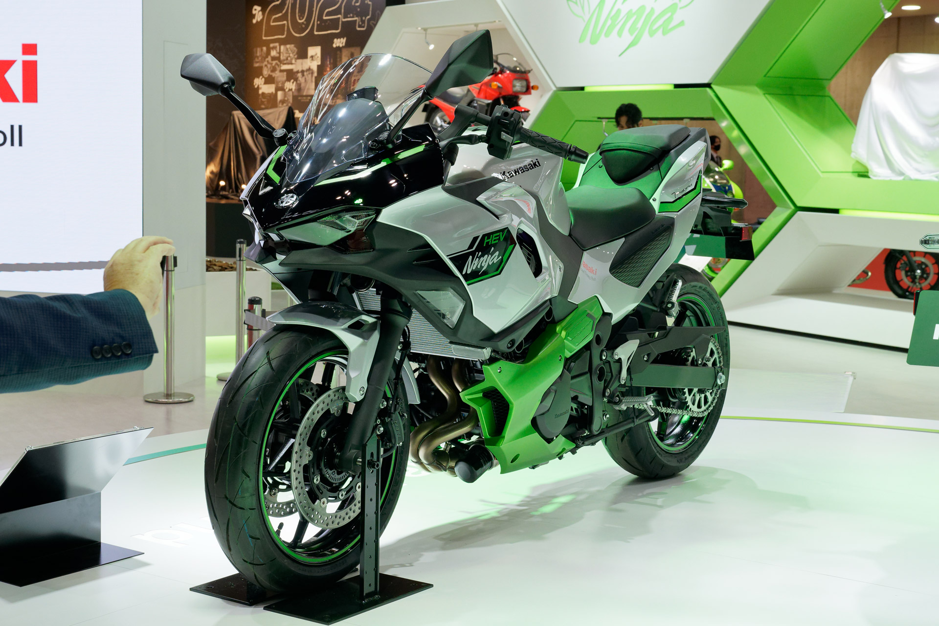 「Ninja 7 Hybrid」