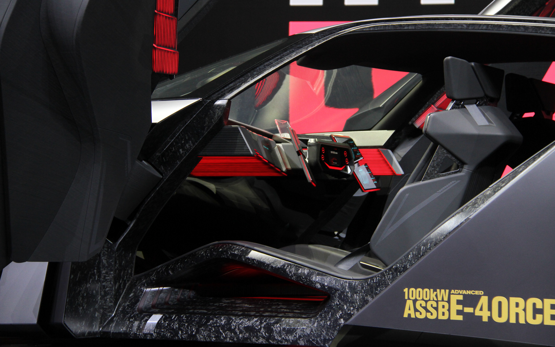 ハイパーフォースのインテリア