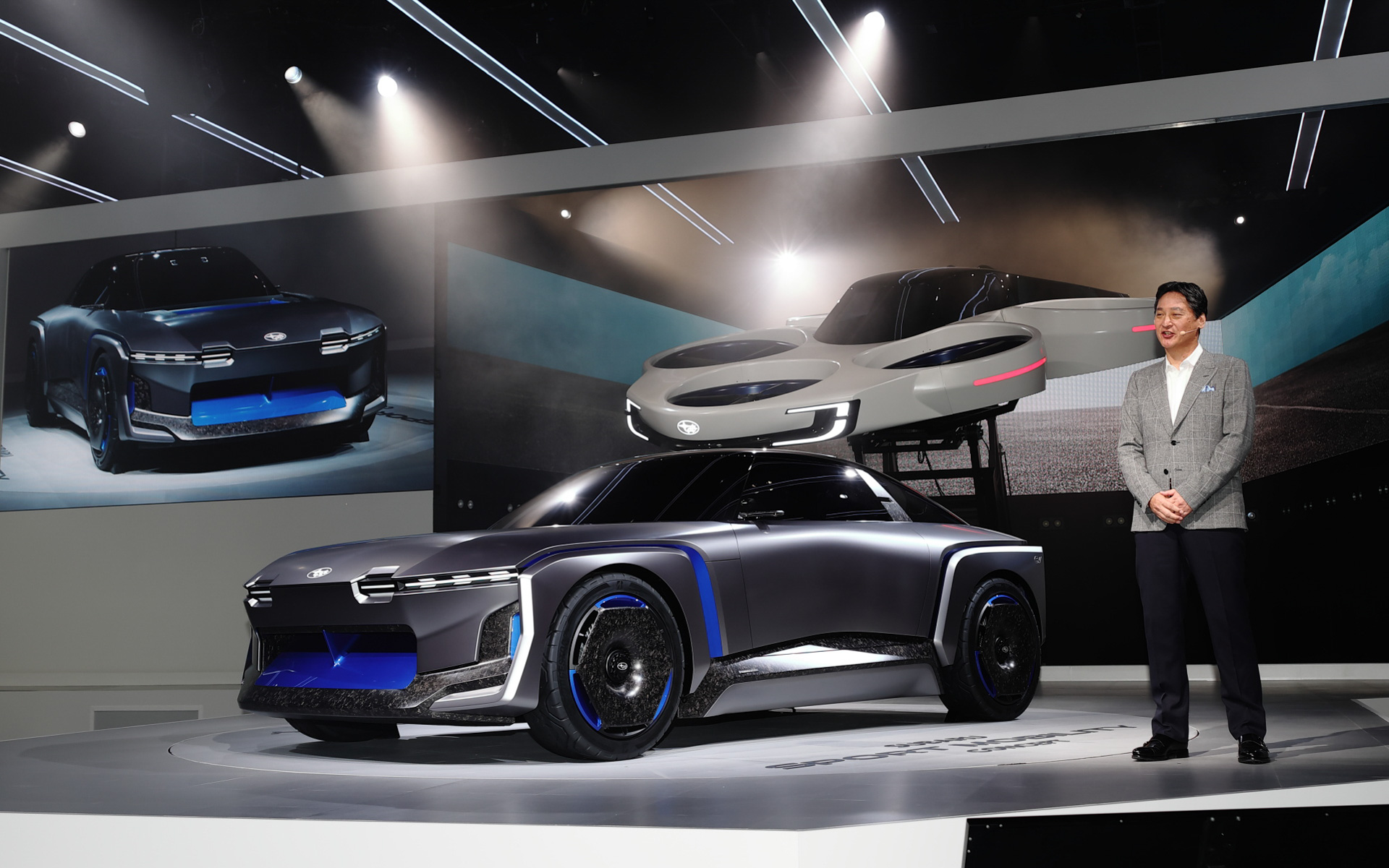 スバルブースのプレスカンファレンス