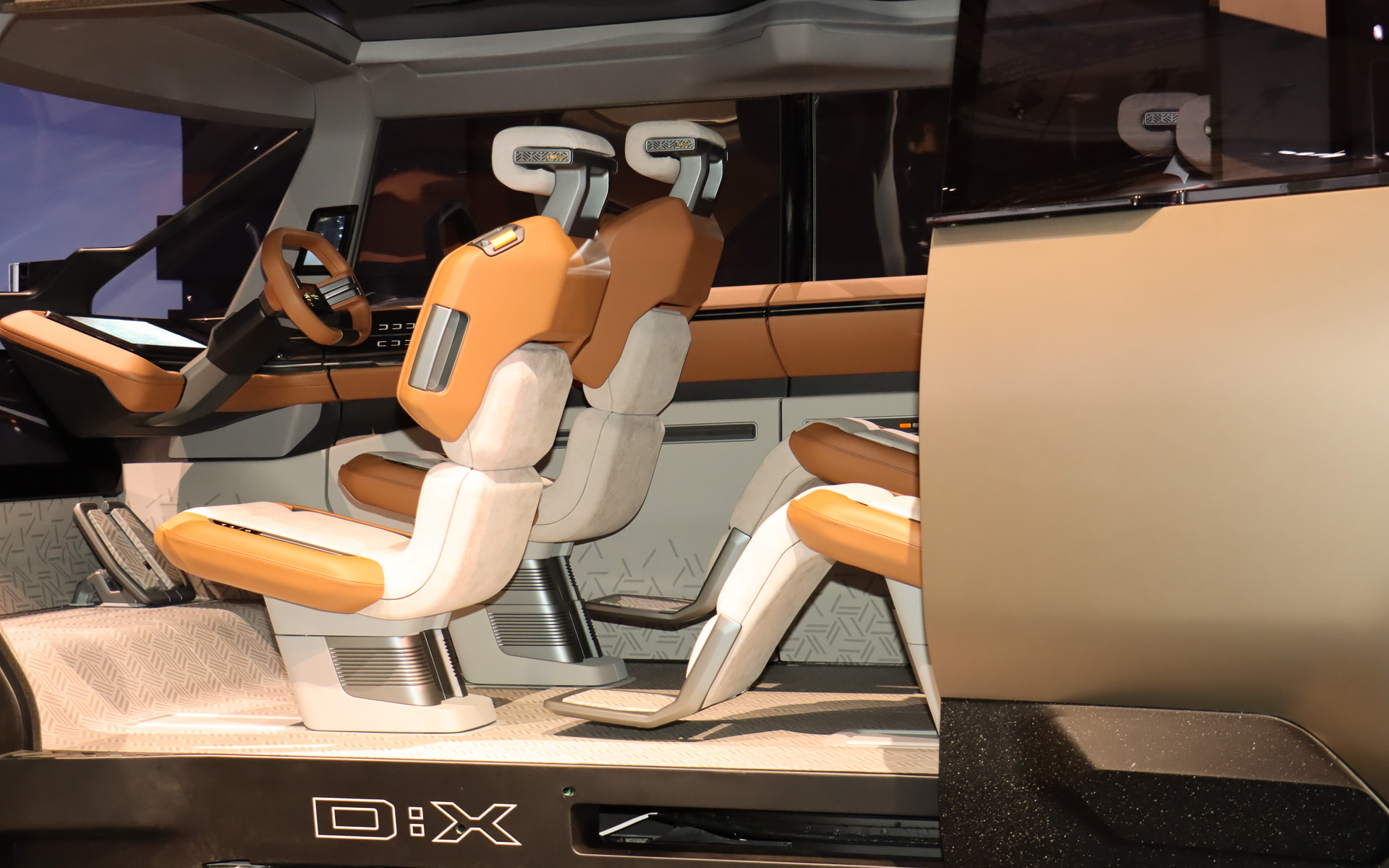 「D：X コンセプト」