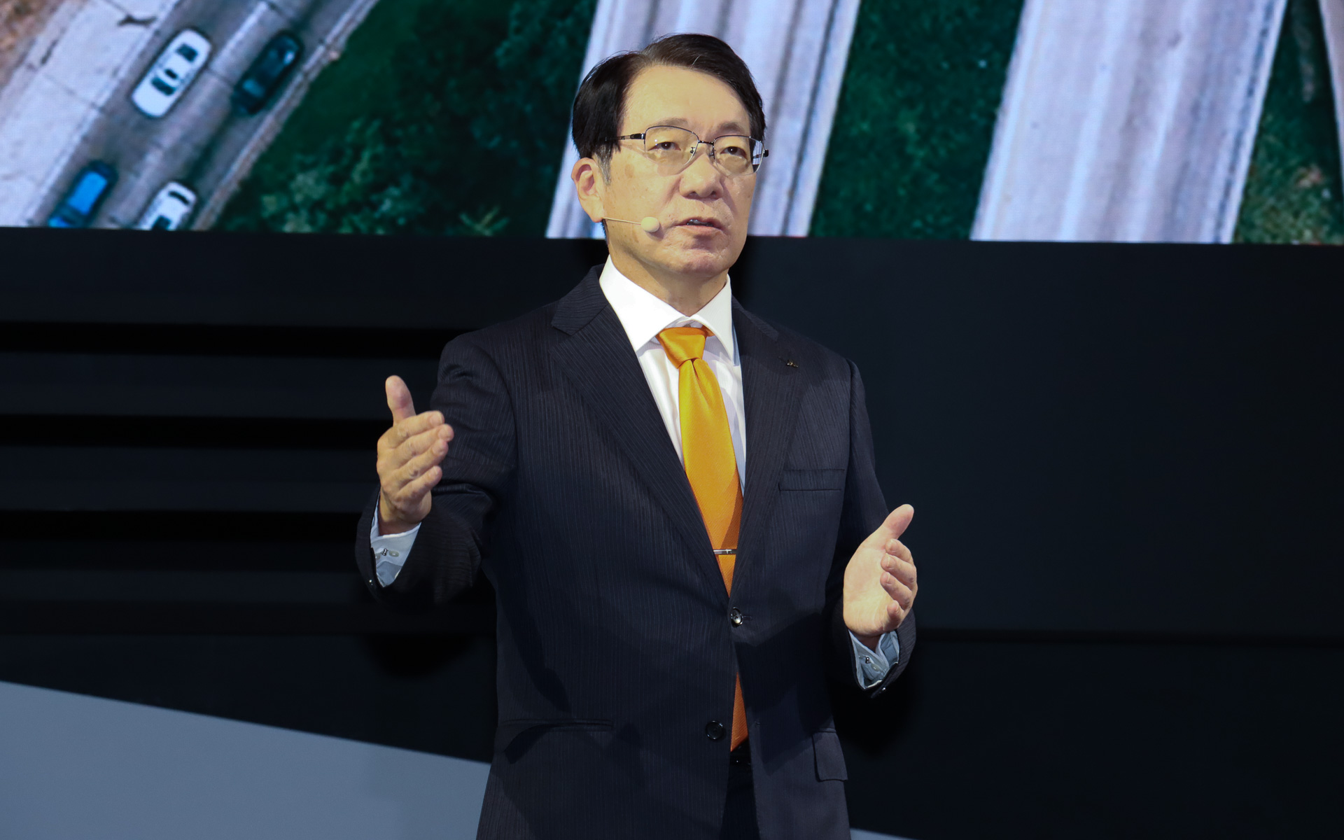 三菱自動車工業株式会社 代表執行役社長 兼 最高経営責任者 加藤隆雄氏