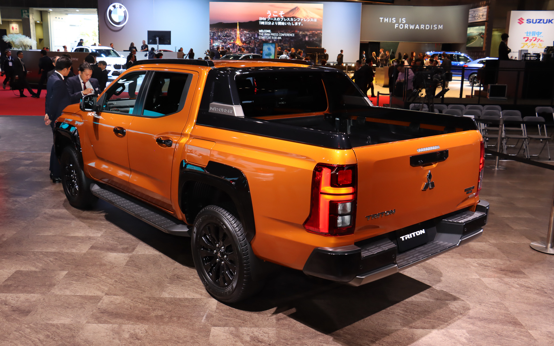 「トライトン プロトタイプ」