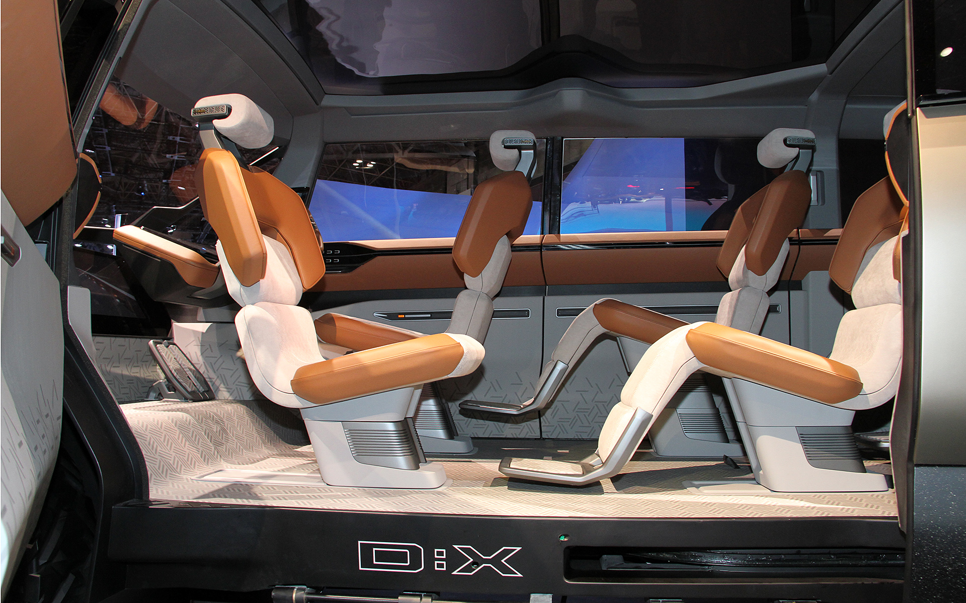 「D：X コンセプト」