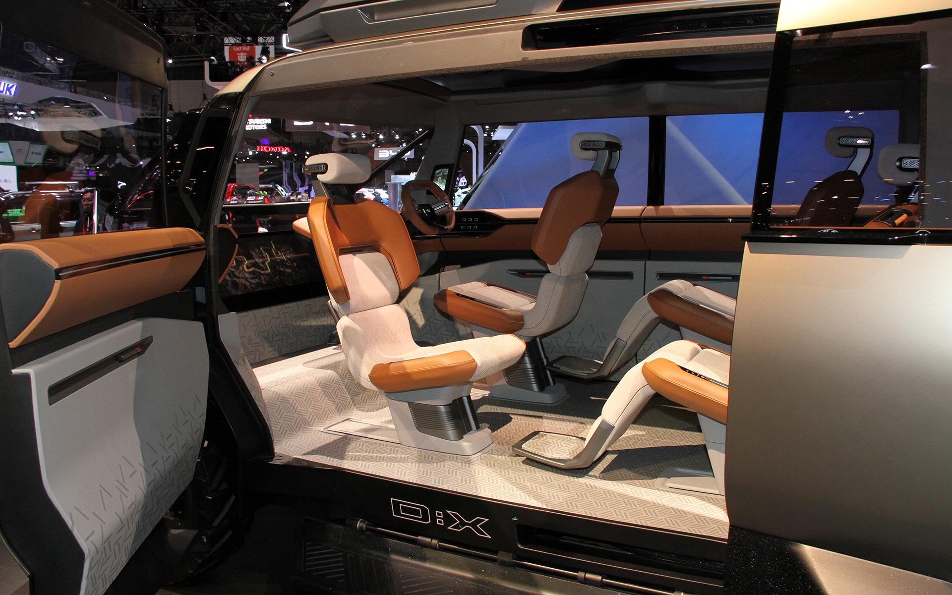 「D：X コンセプト」