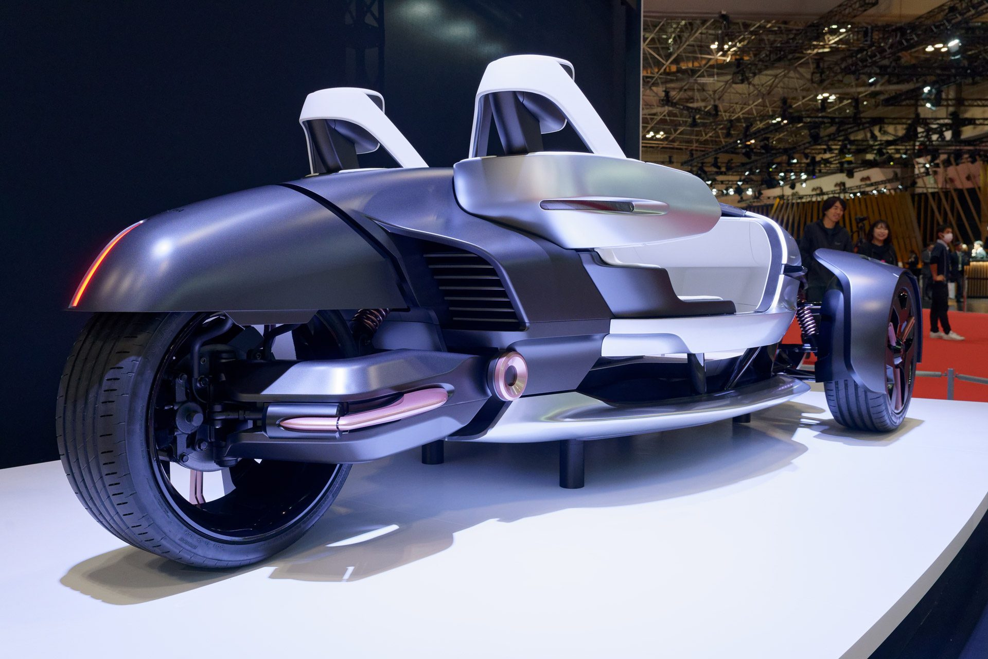 新型スリーホイーラー「TRICERA」