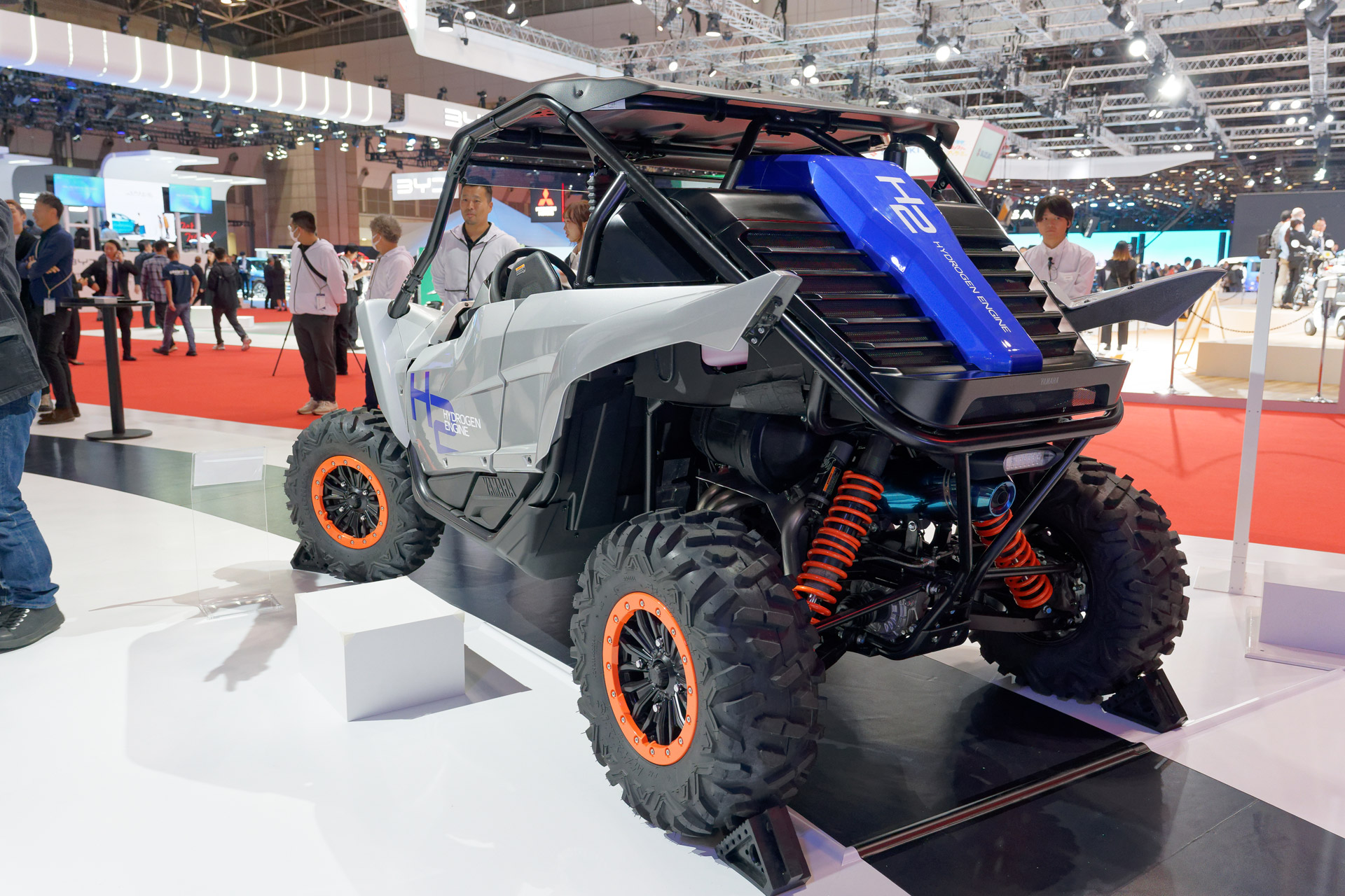 オフロード四輪バギー「YXZ1000R」の水素エンジン版