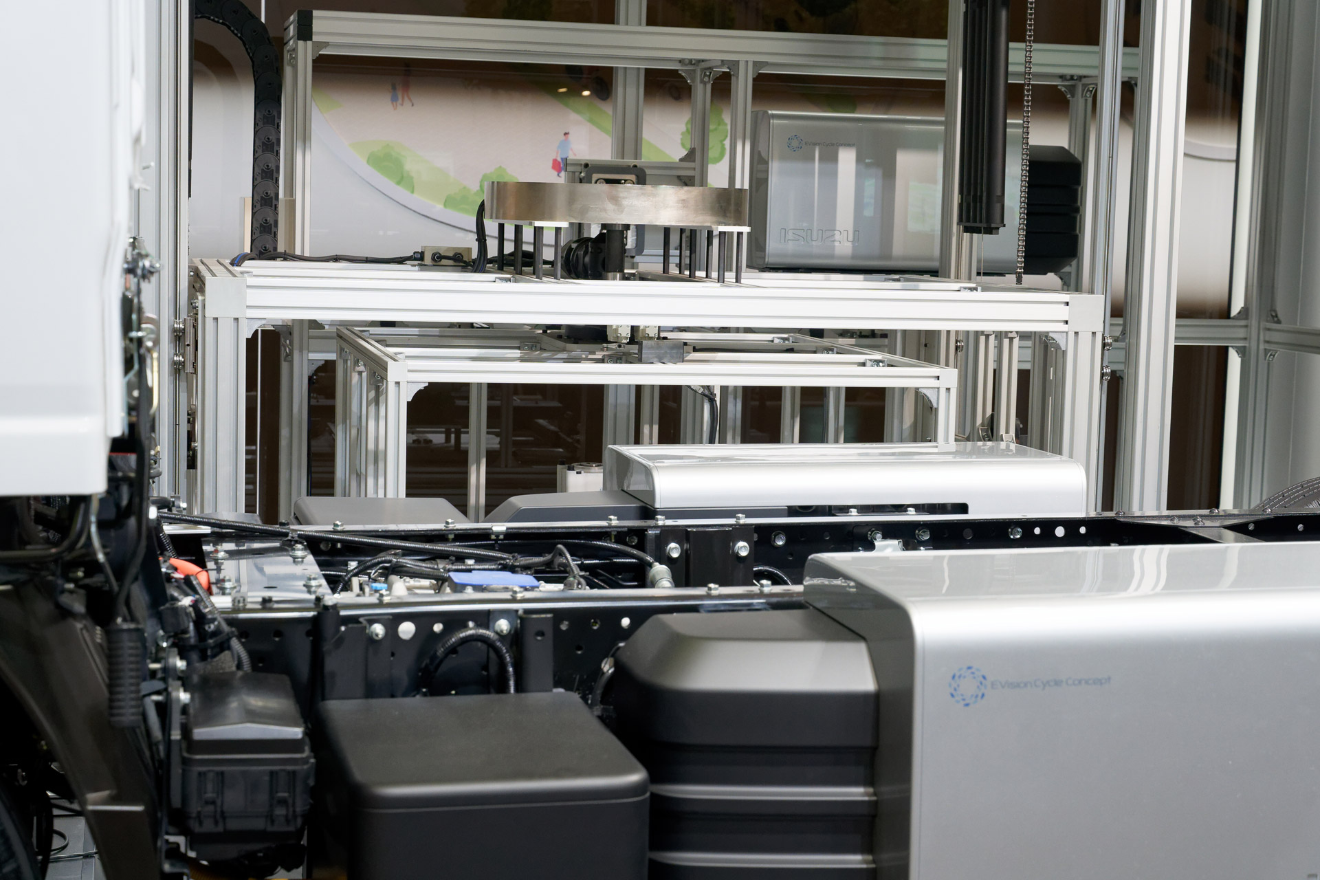 交換や充電を機械で自動化するため、人の手がかからない