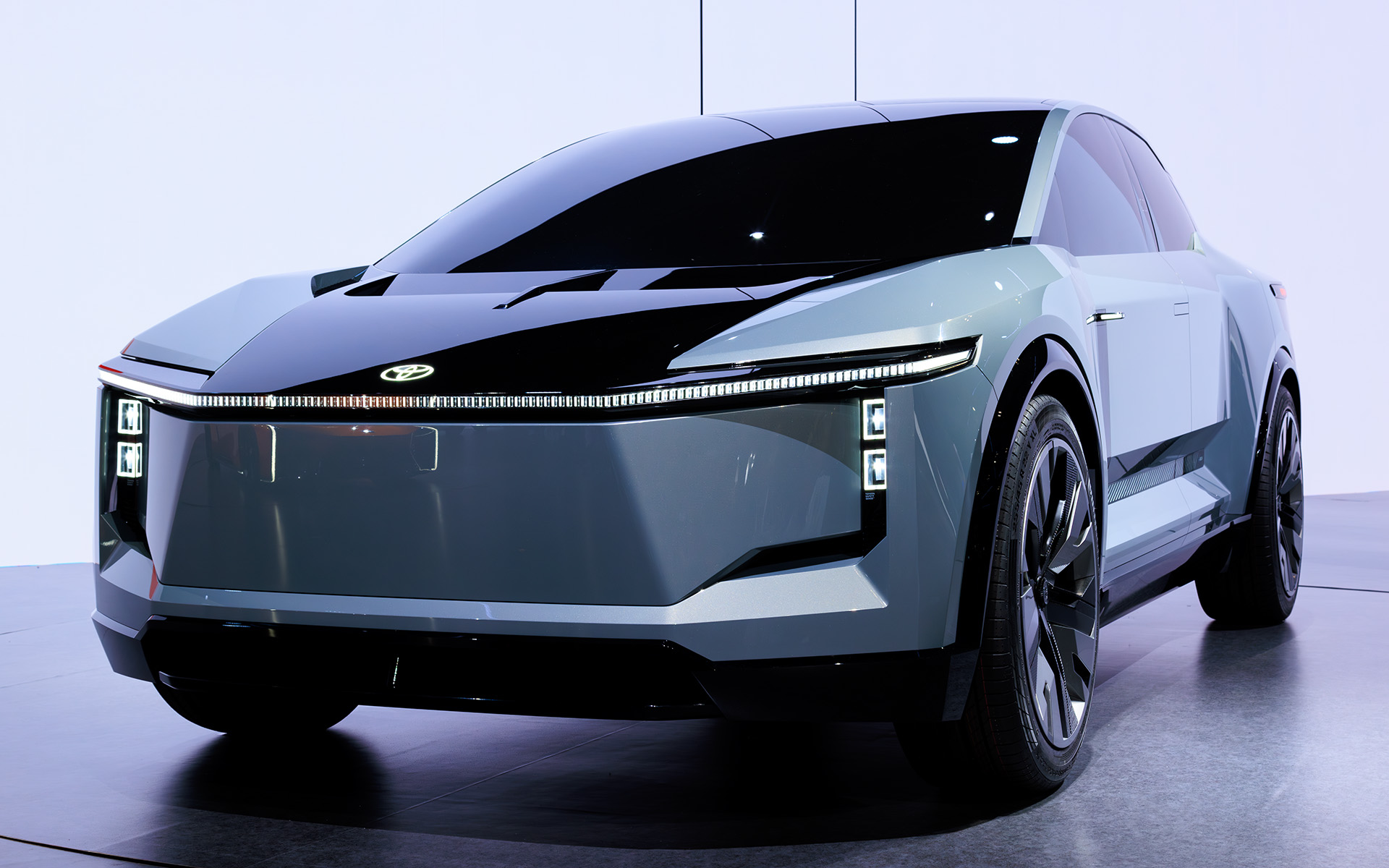 SUVタイプのコンセプトモデル「FT-3e」