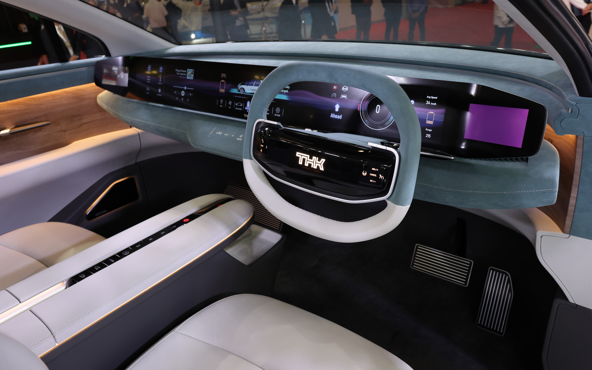 「LSR-05」のインテリア