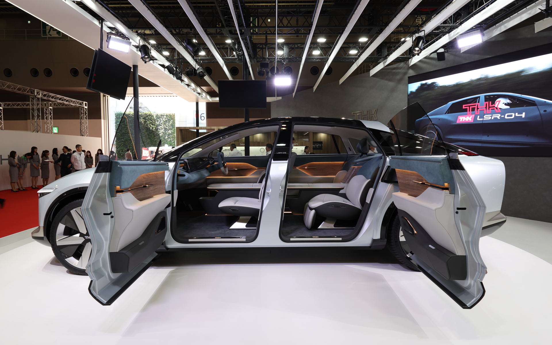 「LSR-05」のインテリア