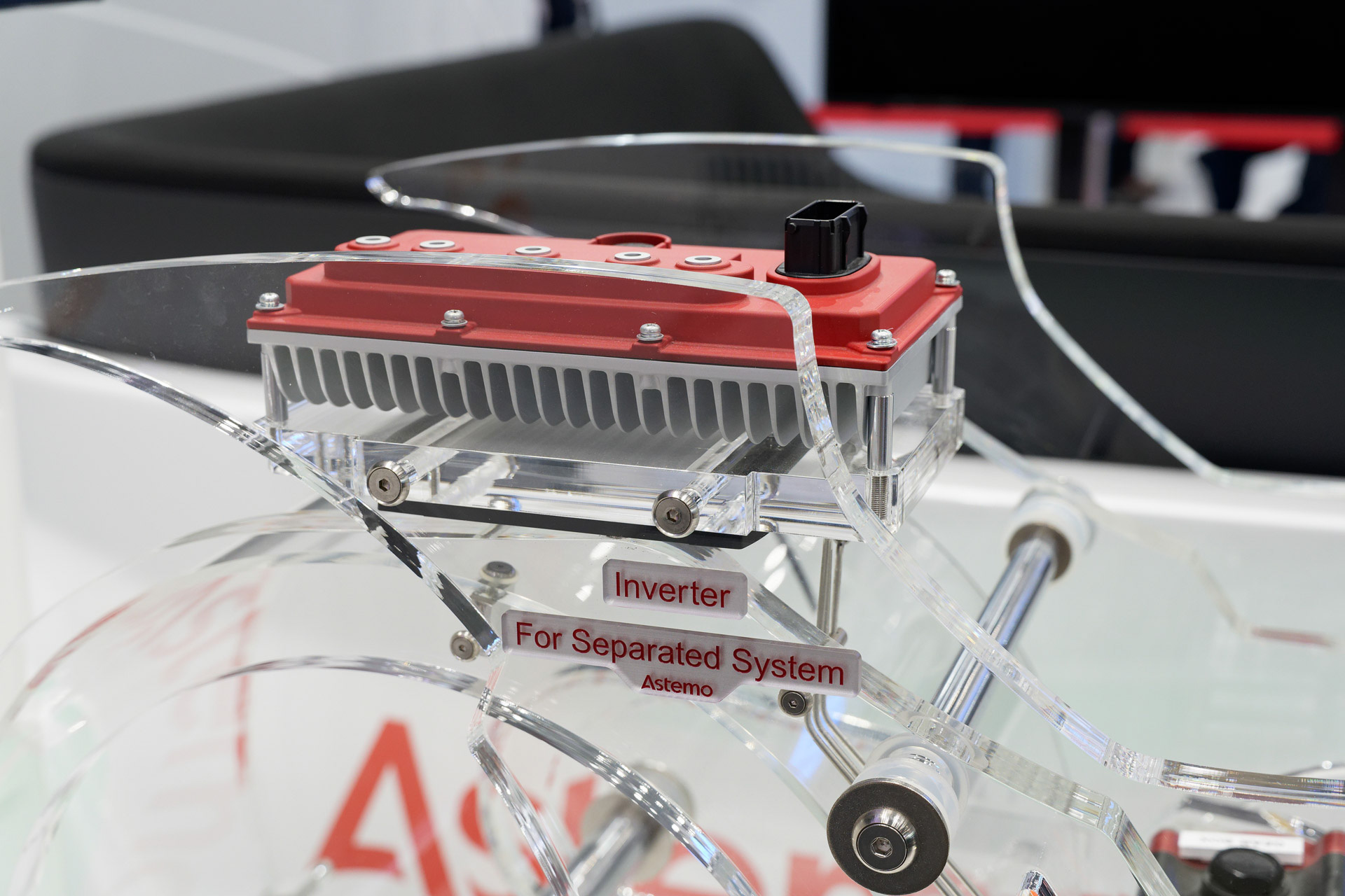 二輪者向けの単体インバータ