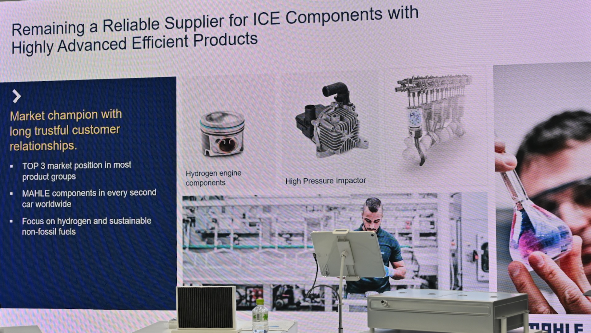 高圧インパクタや水素エンジン用ピストンの説明図
