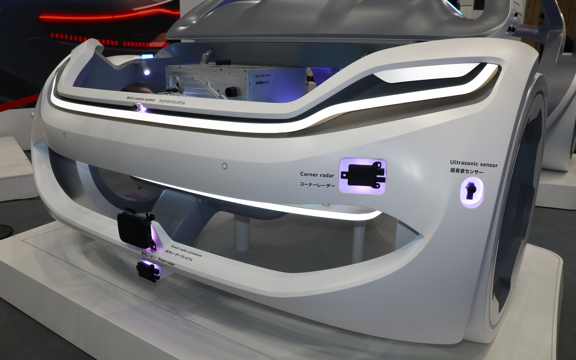 展示カーにはボッシュが手がけるさまざまな自動車向け製品が装着される