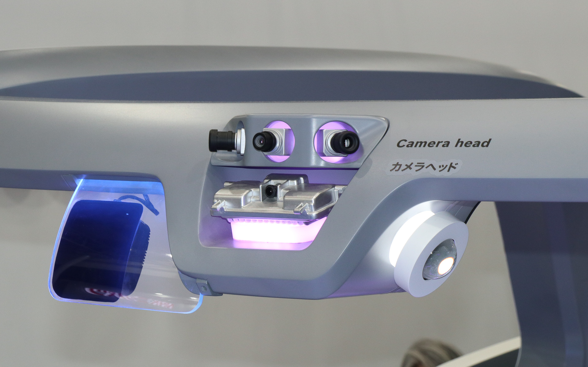 展示カーにはボッシュが手がけるさまざまな自動車向け製品が装着される