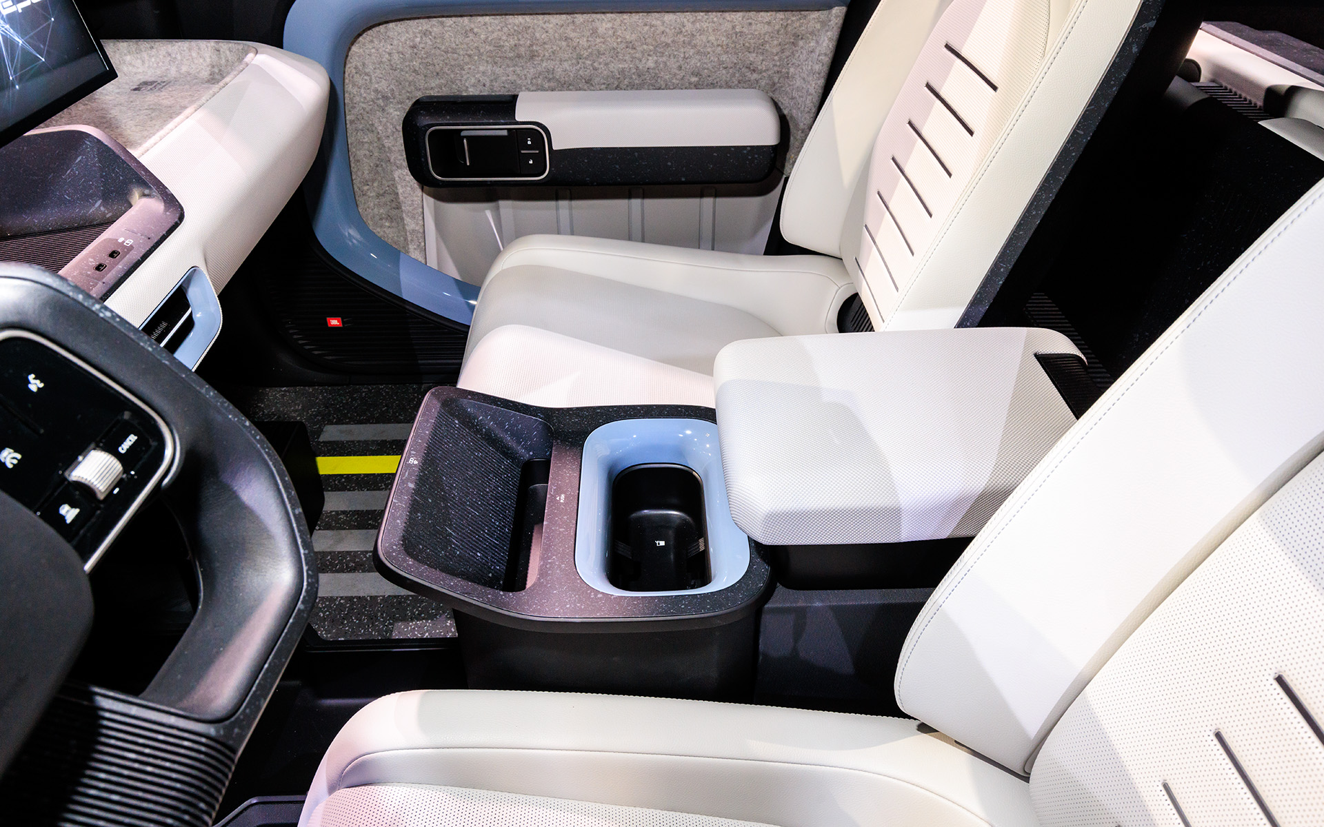 センターコンソール