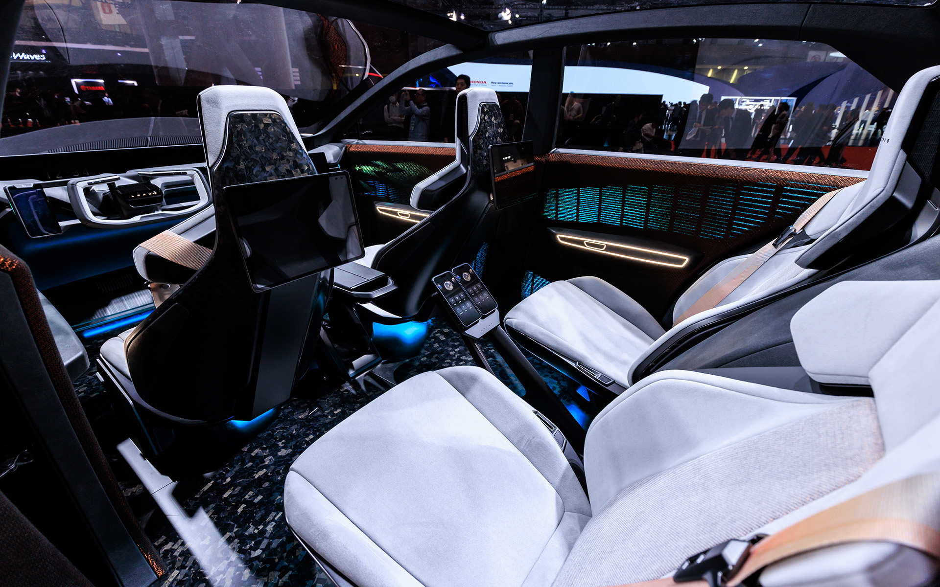 リアシートまわり